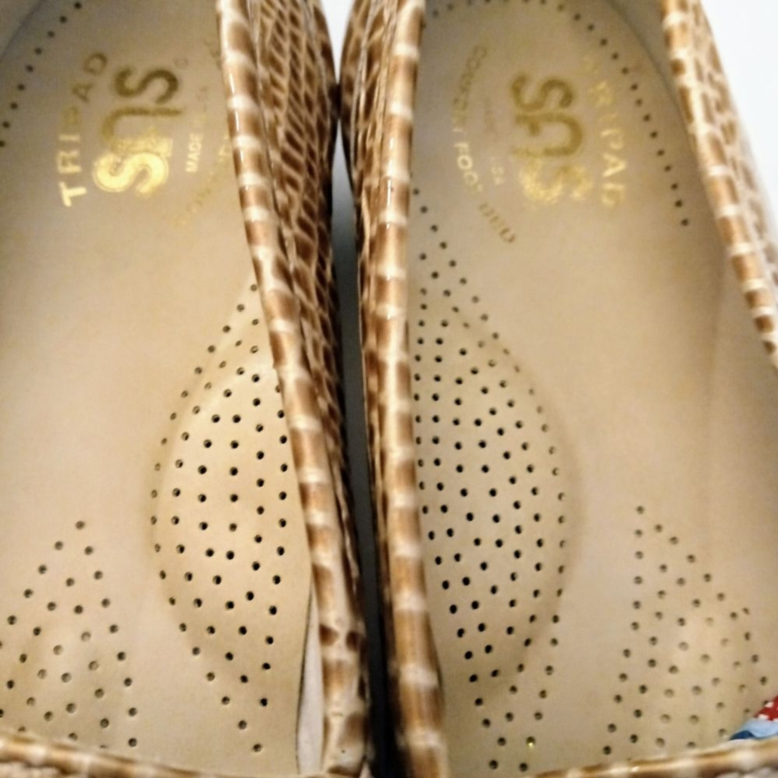 SAS Vintage Snakeskin embossed Patent Leather Loafer sz 7