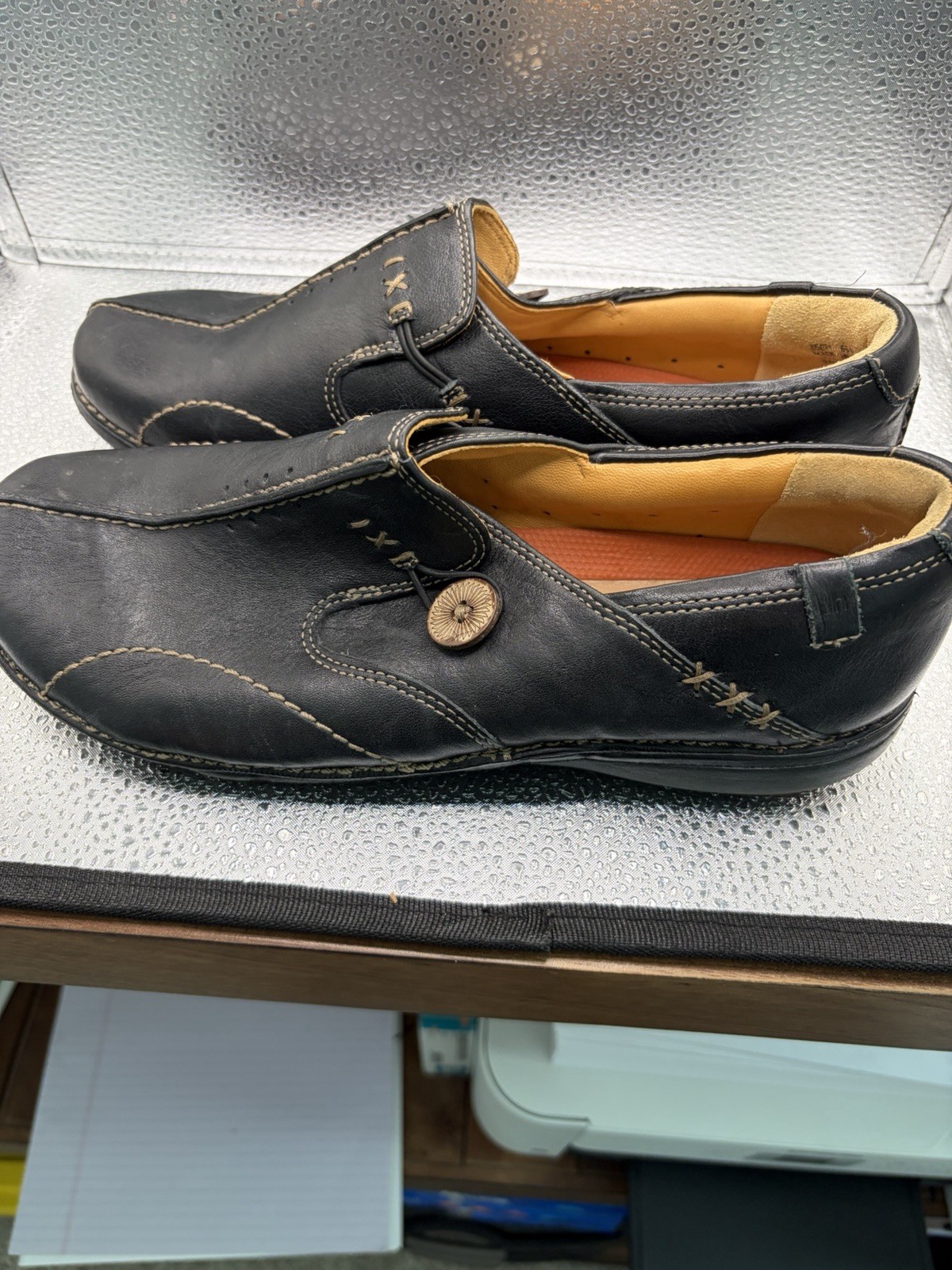 Clarks Un Loop Unstructured Women’s Leather Slip-On Shoes Black Size 8.5