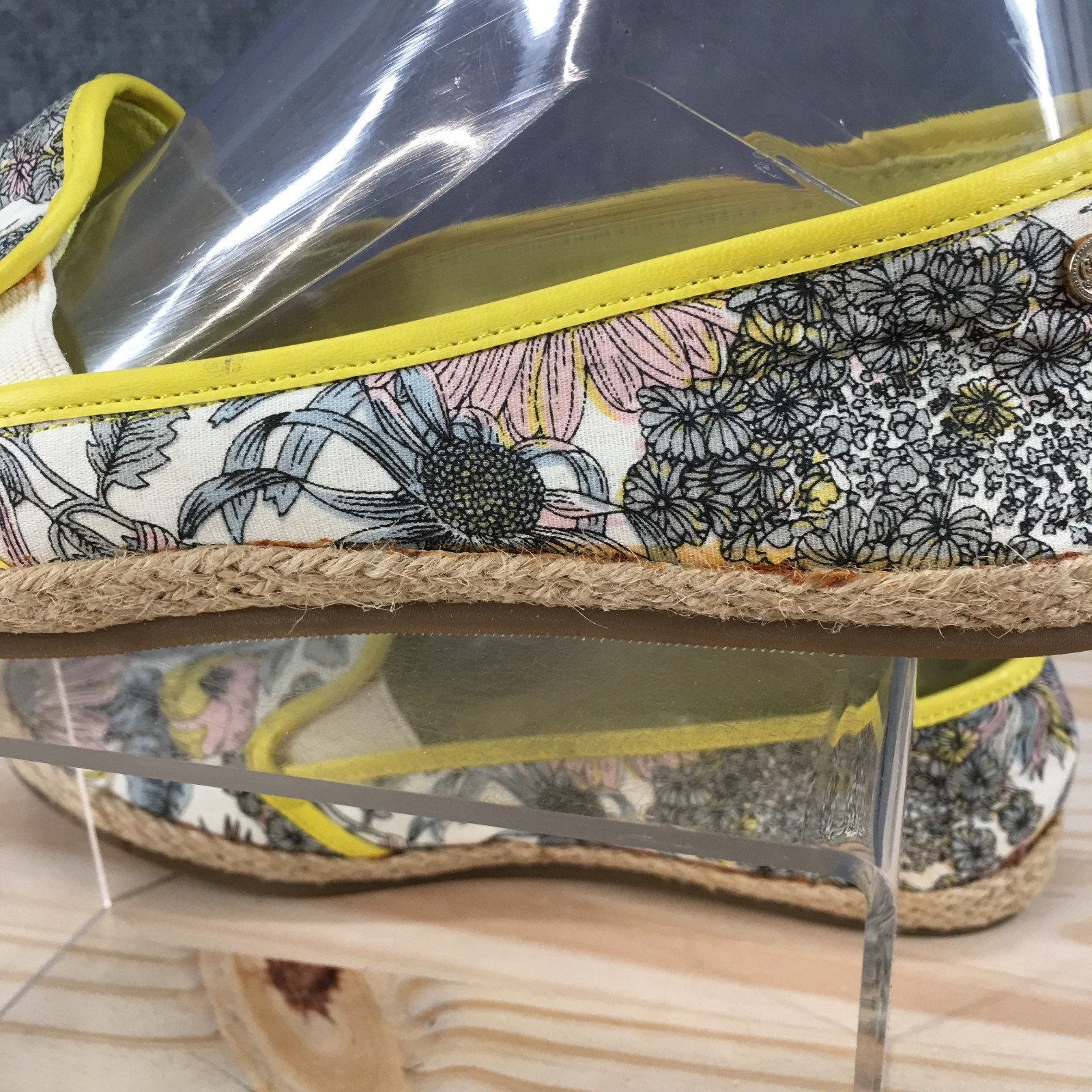 GH Bass & Co Shoes Womens 8.5M Aline Citrus Floral Espadrille Loafer White Multi