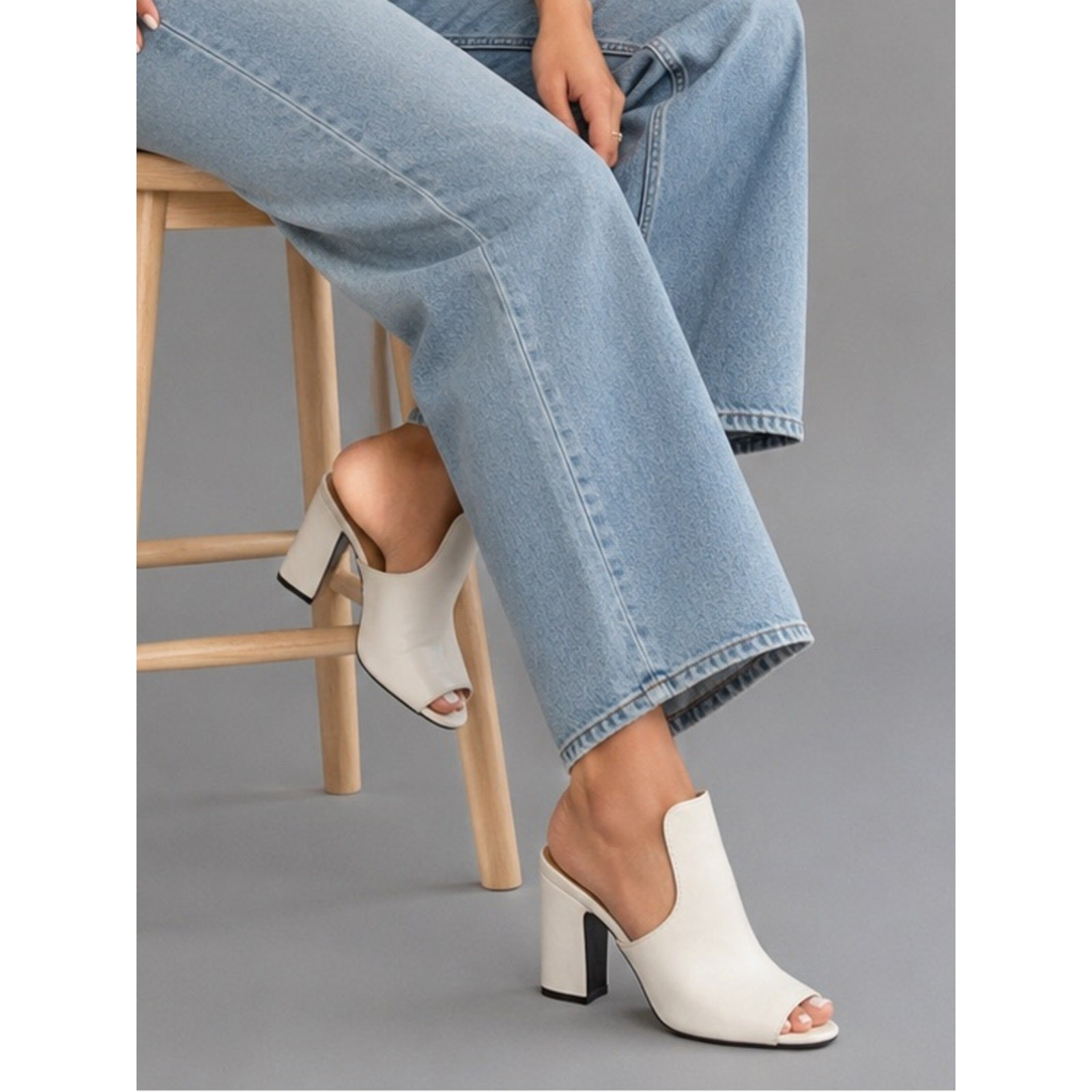 DKNY White Open Toe Block Heel Mule Sandals Size 5.5