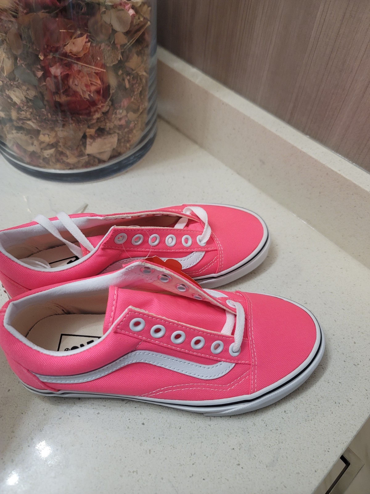 Vans Old Skool Honeysuckle Pink Size 6 Canvas Skateboarding Sneakers New
