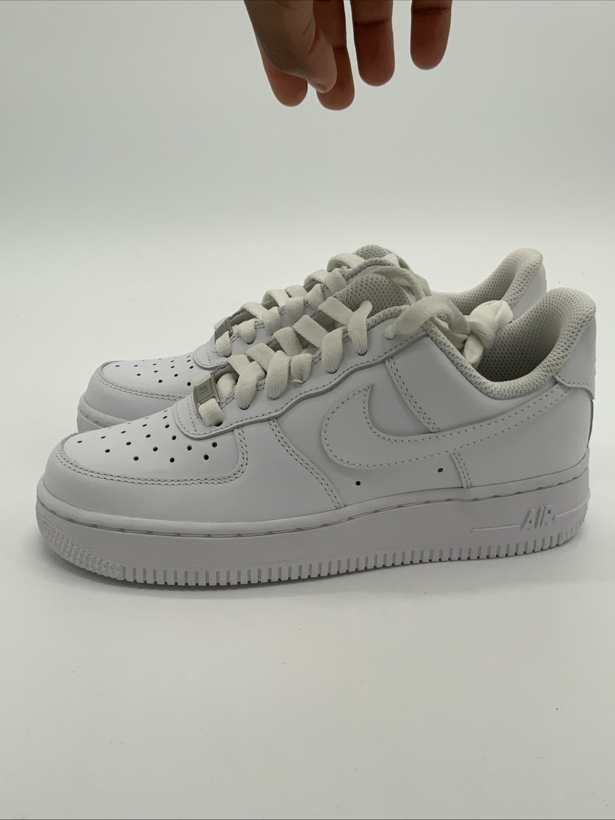 Nike Women Air Force 1 DD8959-100 White Leather Shoes Size 5