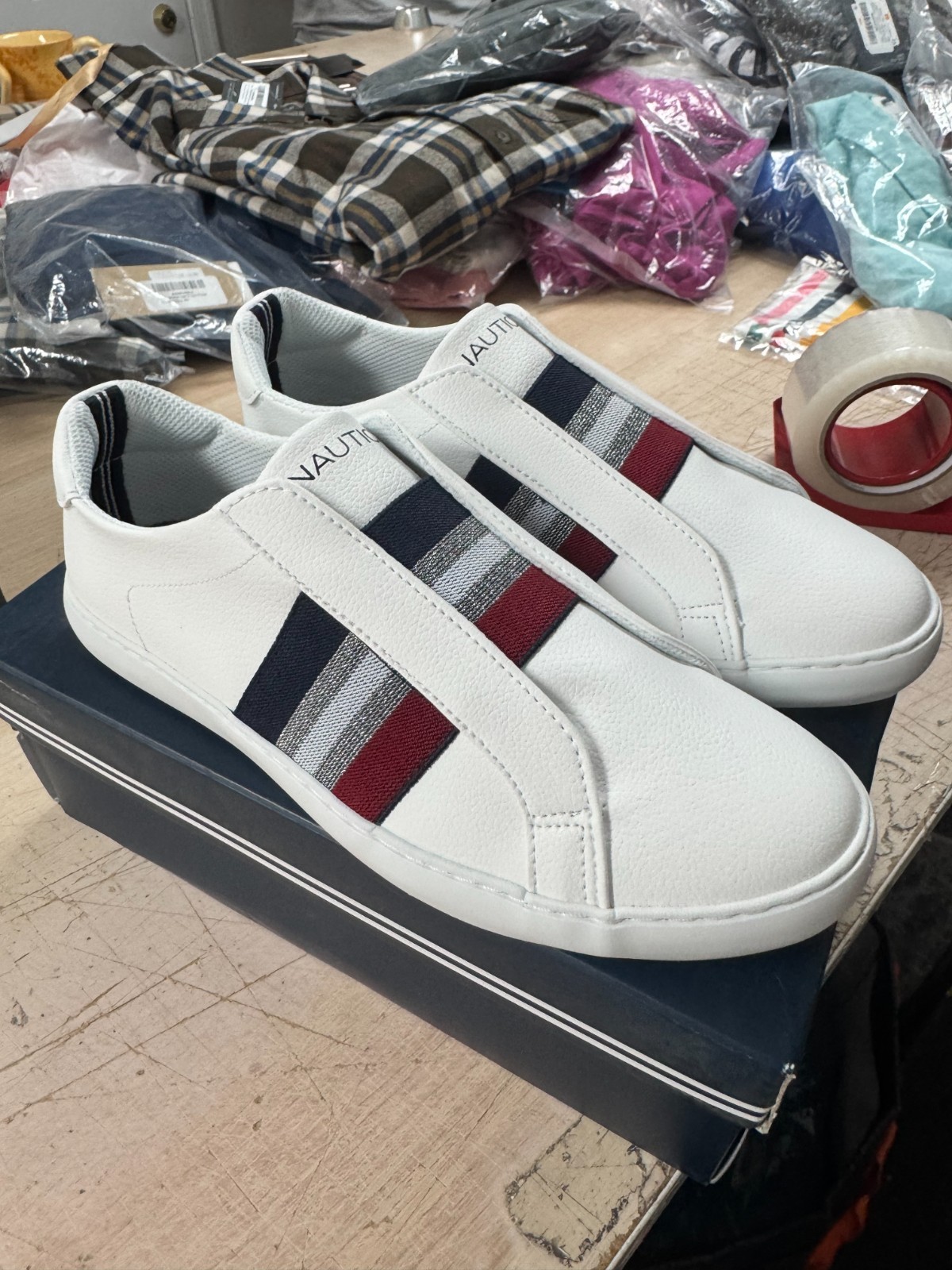 Nautica Womens Bennet 2 Stripe Slip On Sneakers Size 9