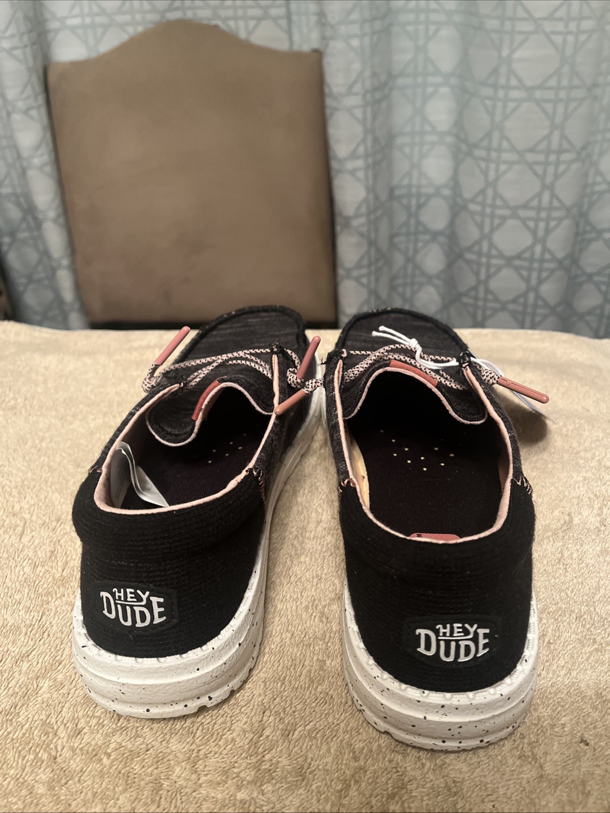 Hey Dude Wendy Funk Jersey Black/ Pink Slip-On Loafers Shoes Women’s Size 6 New