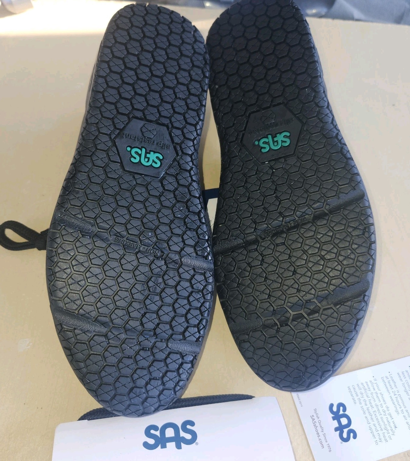 New SAS Liberty Slip-Resistant Black Women’s Shoes Sz 6WW $198