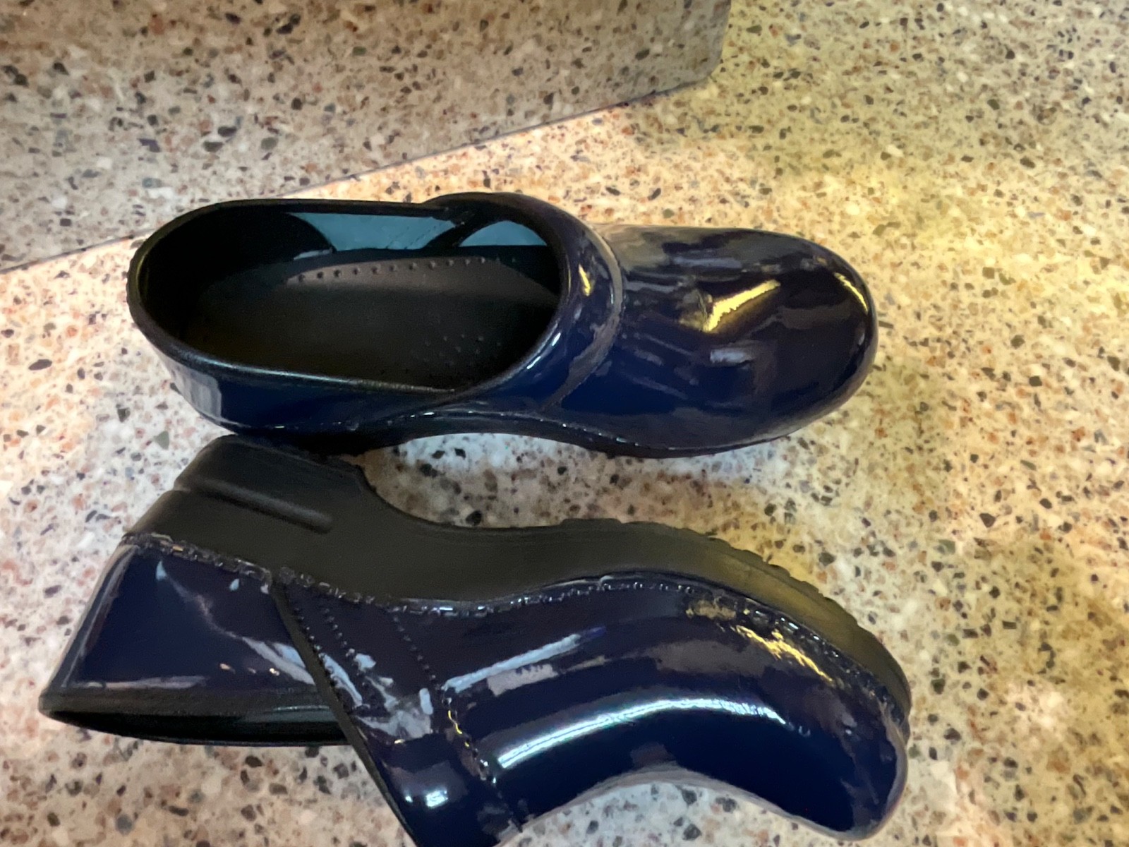 SANITA THE ORIGINAL DANISH CLOG SIZE 37/6-6.5 NAVY BLUE PATENT LEATHER NEW