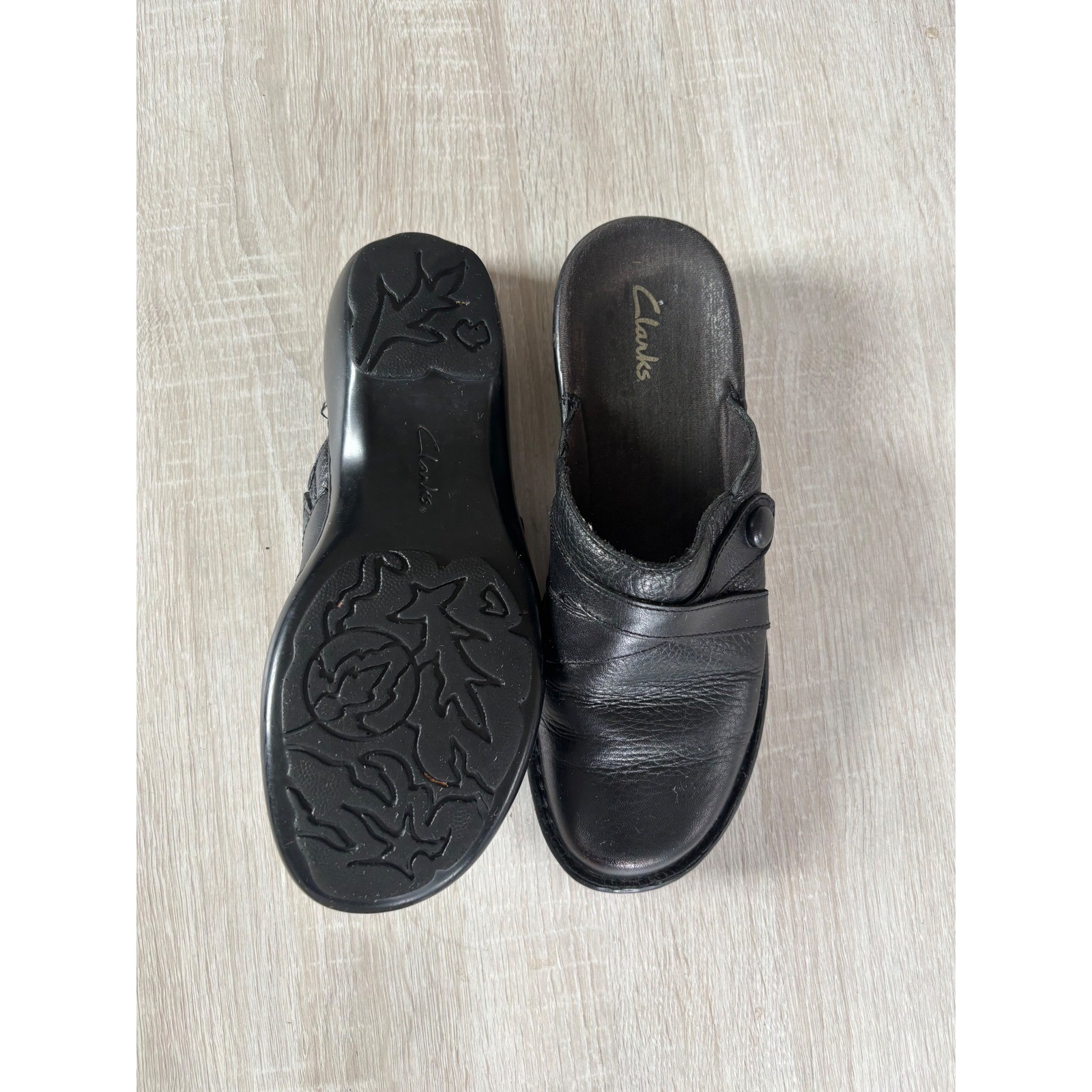 Clarks Womens Black Leather Slip On Mules Wedge Clogs Button Detail Shoes Size 7