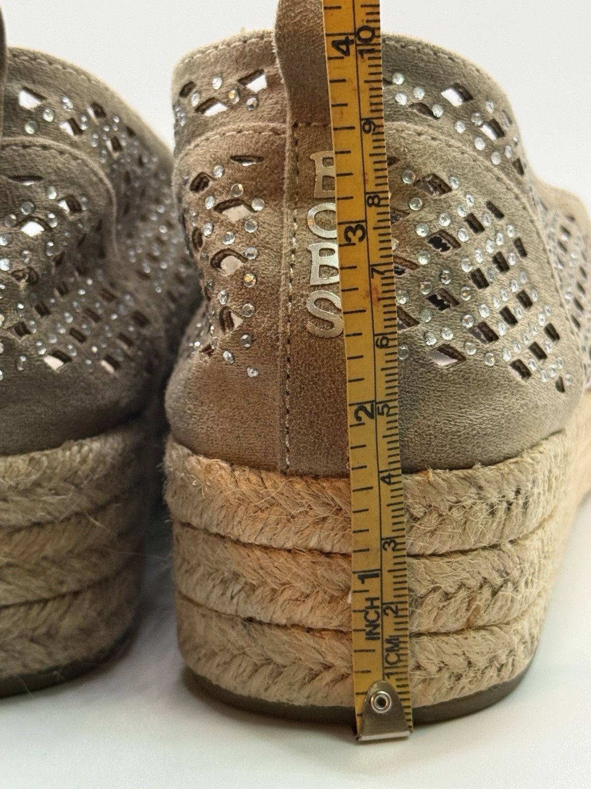 Women’s BOBS By Skecher HIGHLIGHTS GLAMSQUAD Wedge Taupe Sz 9 New