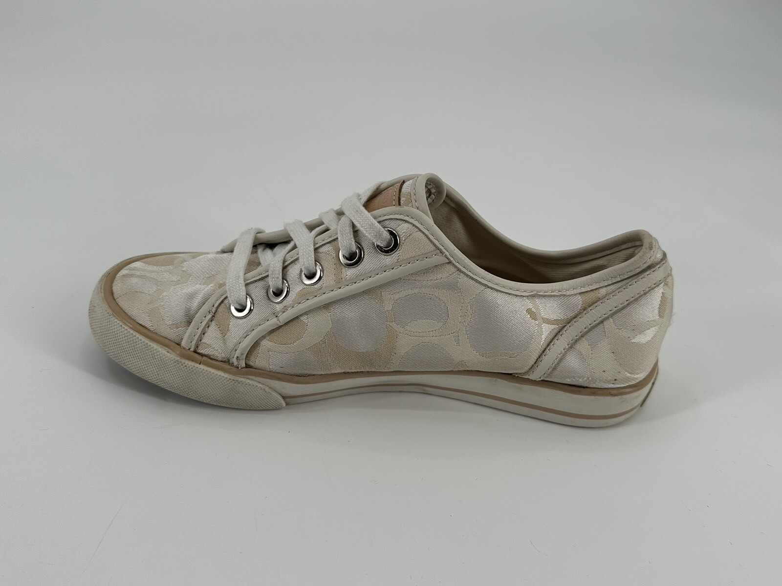 Coach Women’s Beige/White Signature Print Lace Up Casual Shoes – Size 6.5B