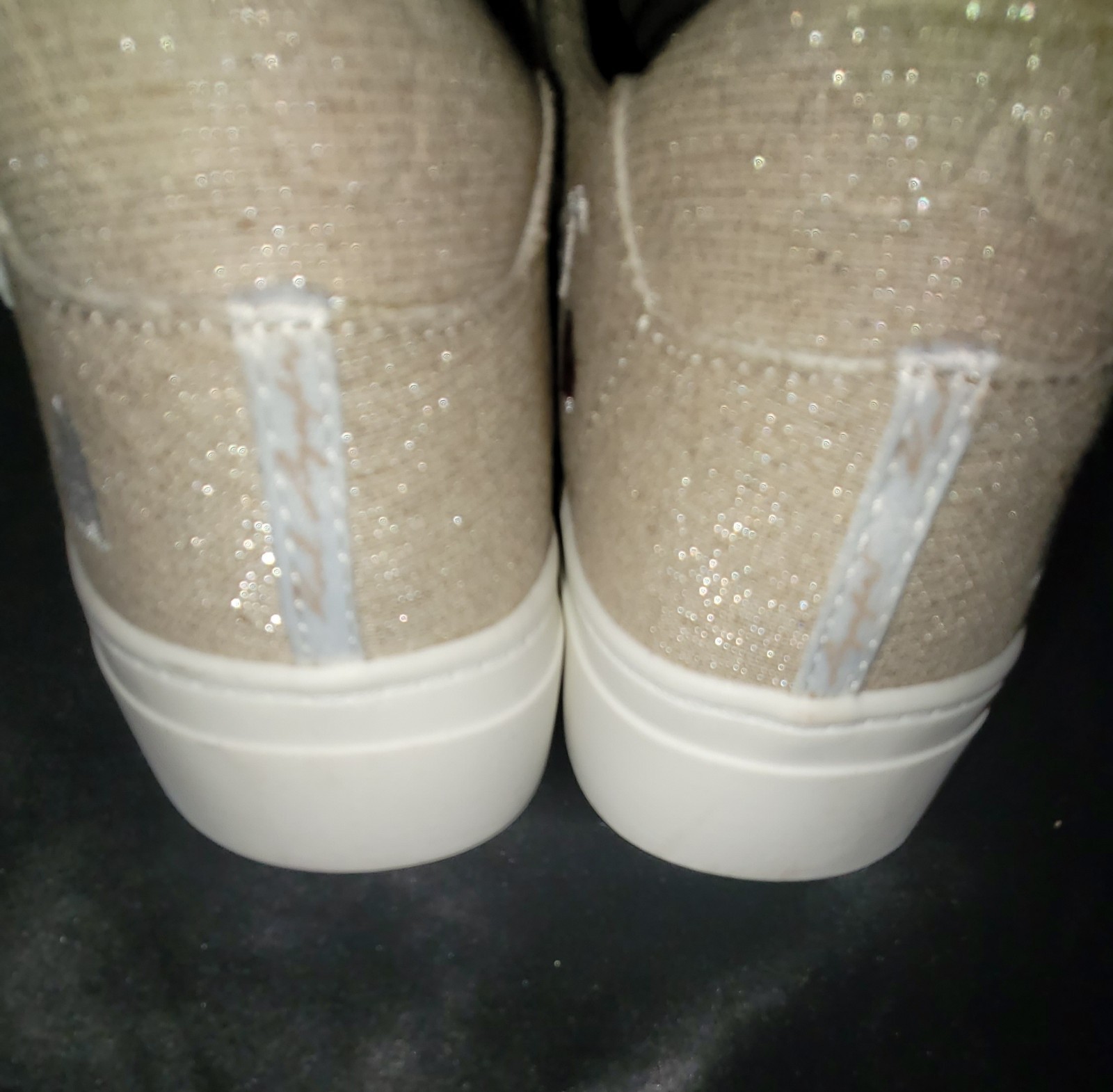 Gorgeous Karl Lagerfeld Paris Women’s Cate Pins Casual and Fashion Sneakers