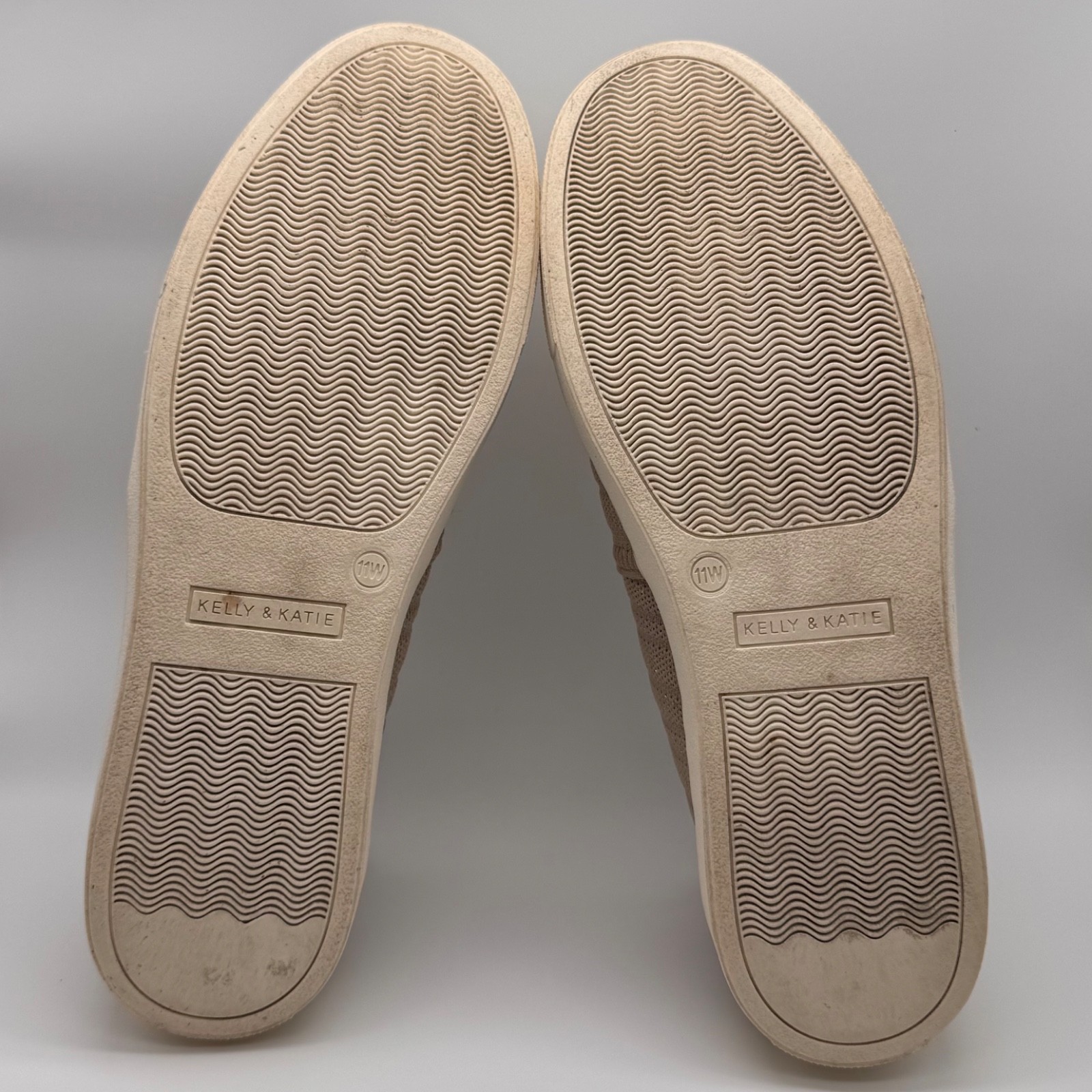 Kelly & Katie Women’s Knit Slip On Sneakers Taupe Beige Casual Shoes Size 11W