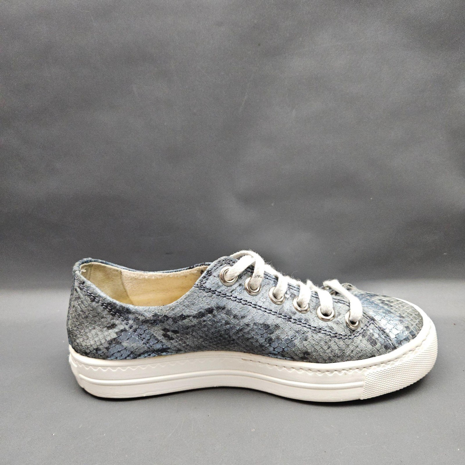 Paul Green Hadley Shoes Womens 5.5 Blue Leather Snake Print Comfort Sneakers