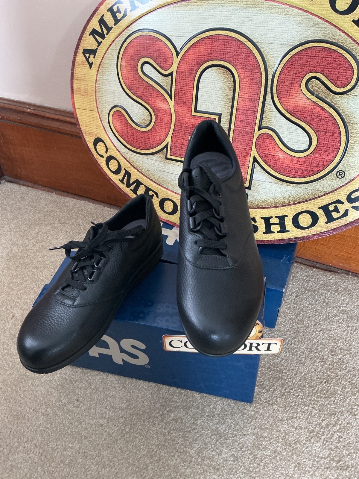 SAS Women’s Liberty . slip resistant. Black 9 Medium