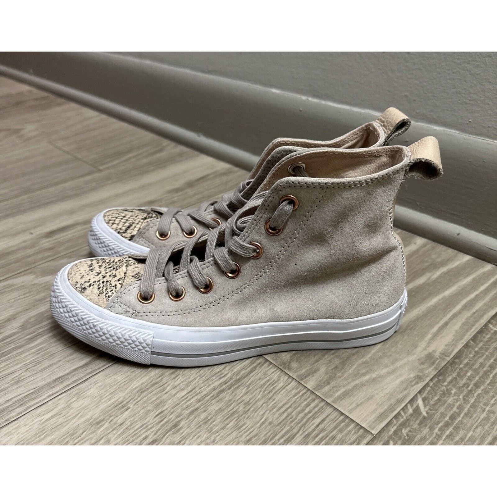 Converse All Star High Top Loop HI Papyrus Beige Snake Skin Shoes Sz 5 (555214c)