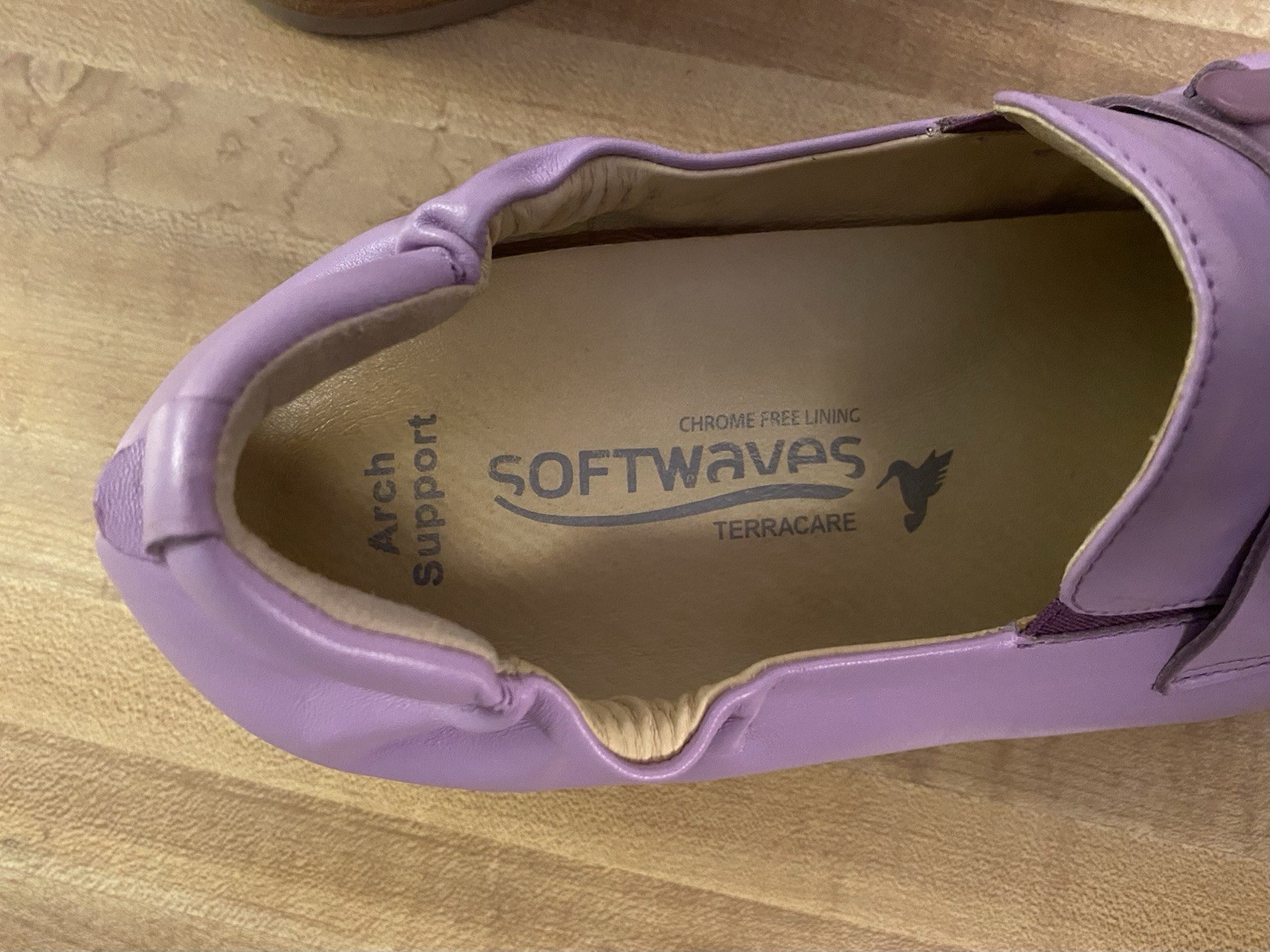 Preowned Ladies Softwaves Terracare Lavender Color Shoes Women’s Size 40