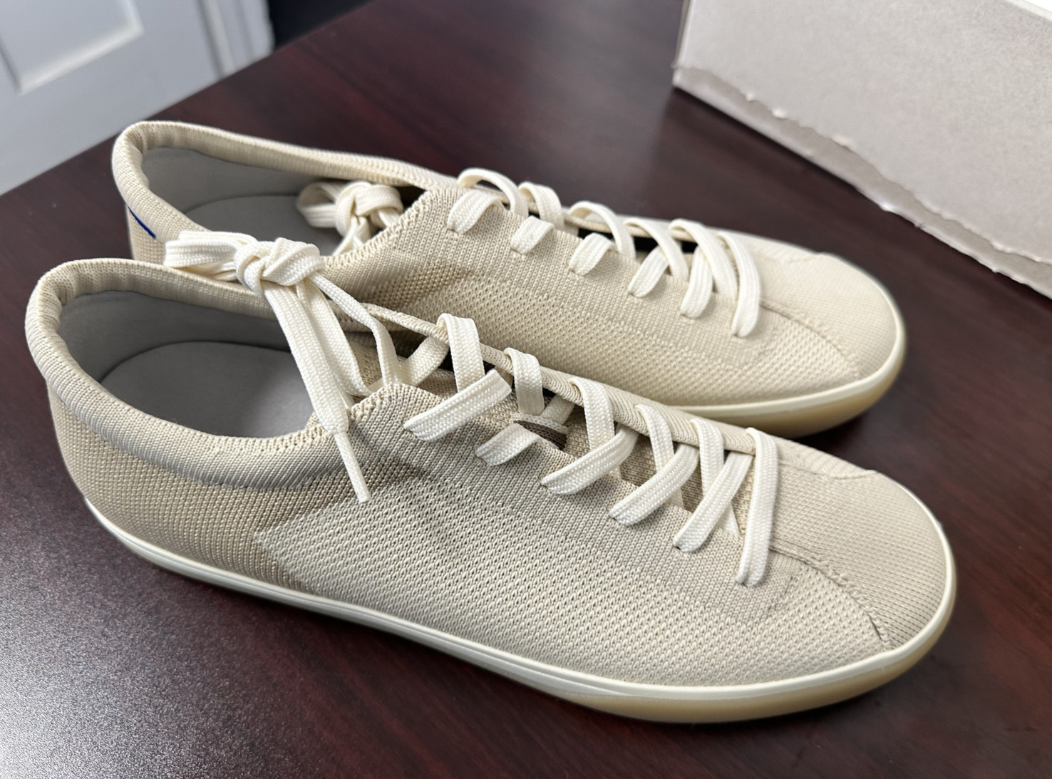 Rothy’s Blonde Women’s Lace Up Sneakers Recycled Knit Low Top Casual Size 11