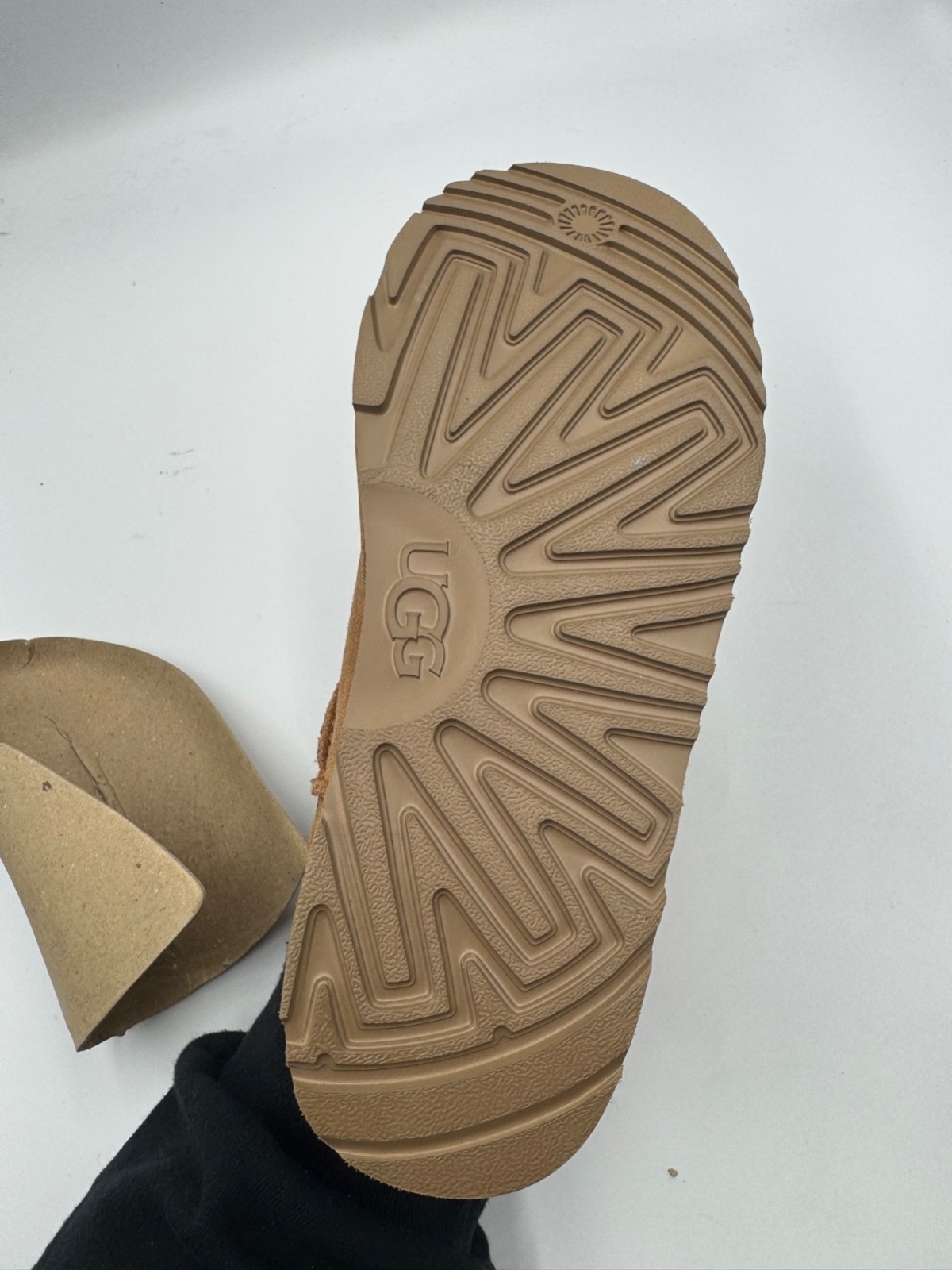 NWOT UGG Classic Slipper womens 5 Chestnut Suede- Amputee Single Left Shoe