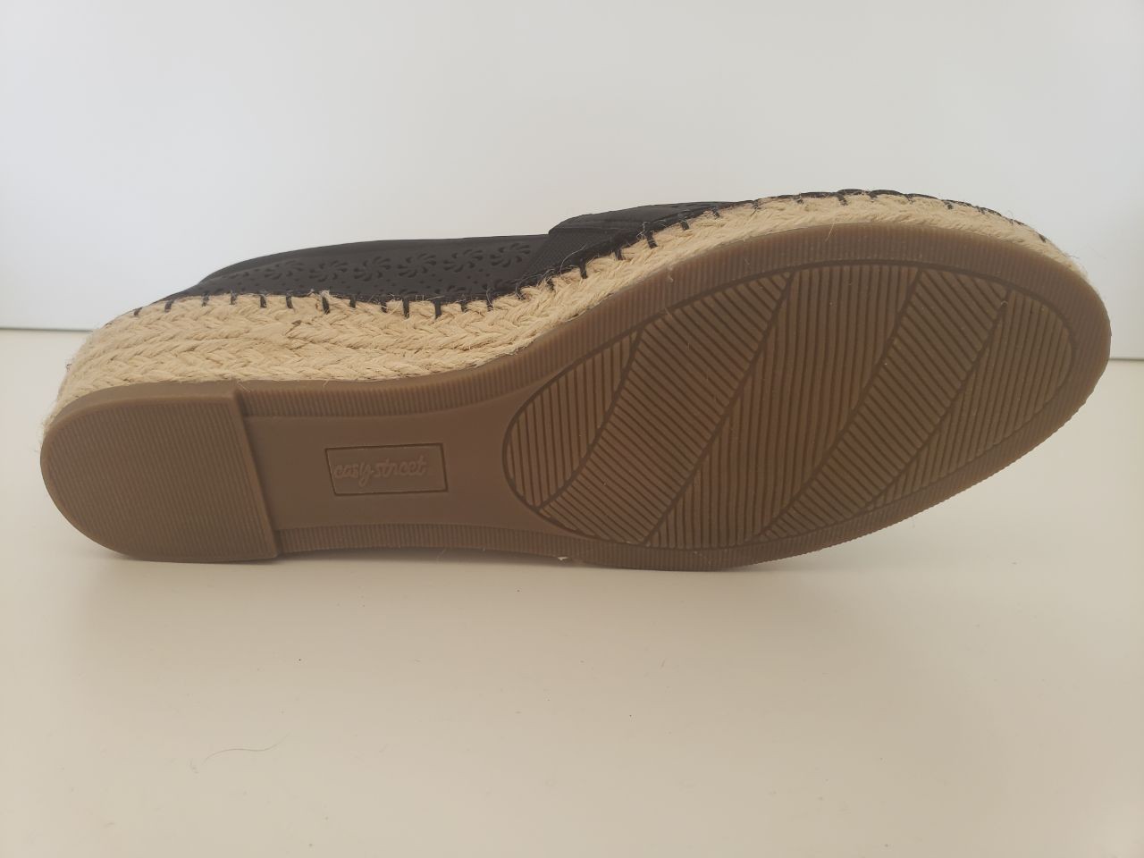 Women’s Easy Street Zenon Causal Shoes – Black Gore