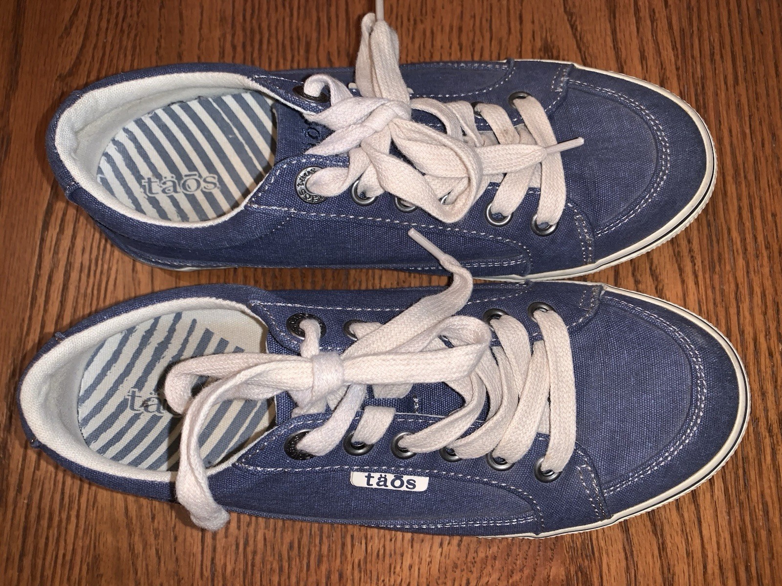 EXC Taos Moc Star Shoes Sneakers Womens 6.5 Blue Washed Denim Casual Comfort