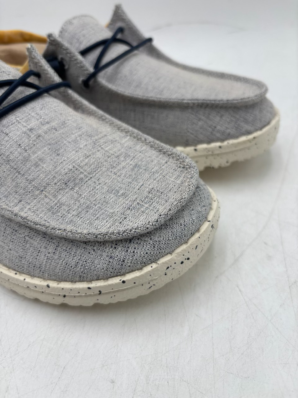 Hey Dude WENDY CHAMBRAY Women’s NEW Slip-On Shoe White/Blue Multiple Sizes