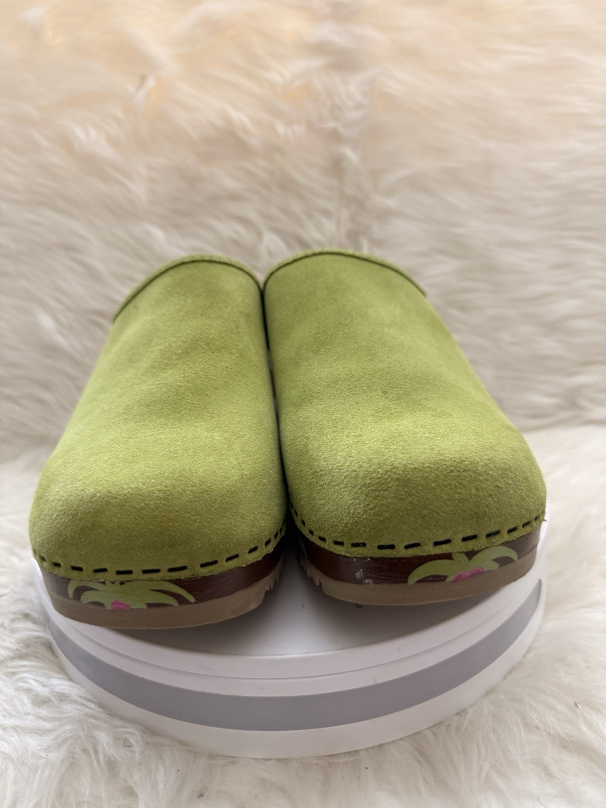 Woman’s Y2K Swedish Style Leather Hand Painted Palm Tree Clogs Size 9-9.5