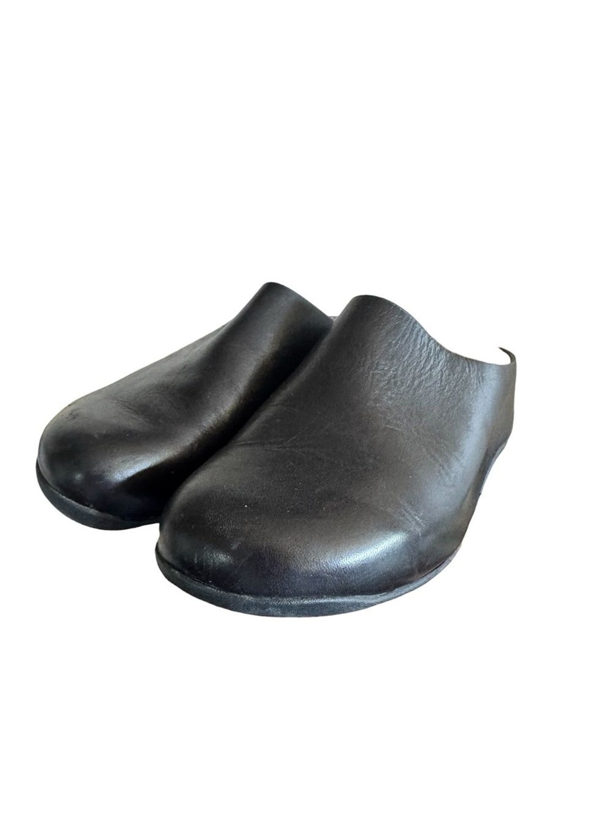Fitflop Black Leather Slip-On Clogs