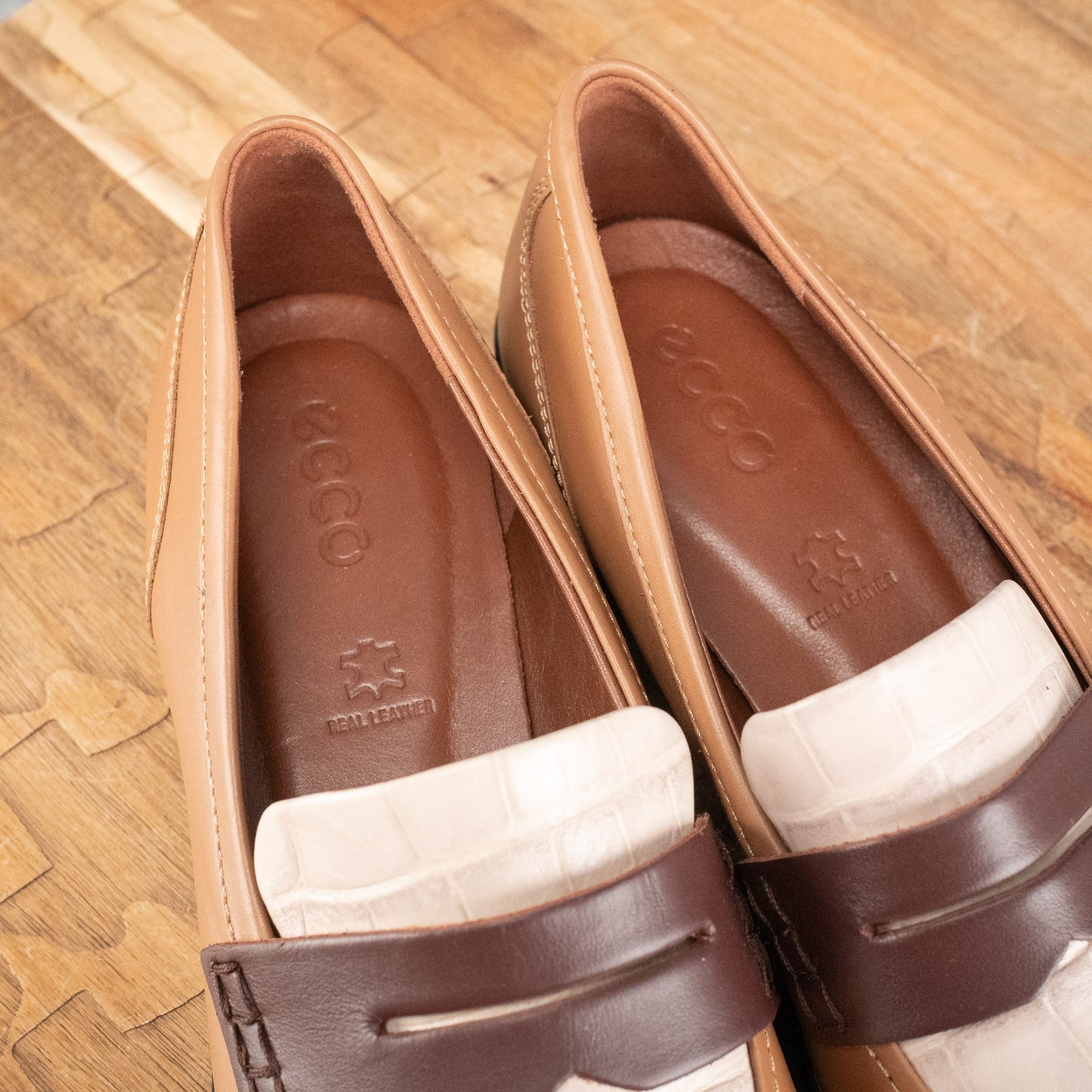 ECCO Women’s Loafers Size 37 Dress Classic 15 Leather Tan Preppy Stone Croc