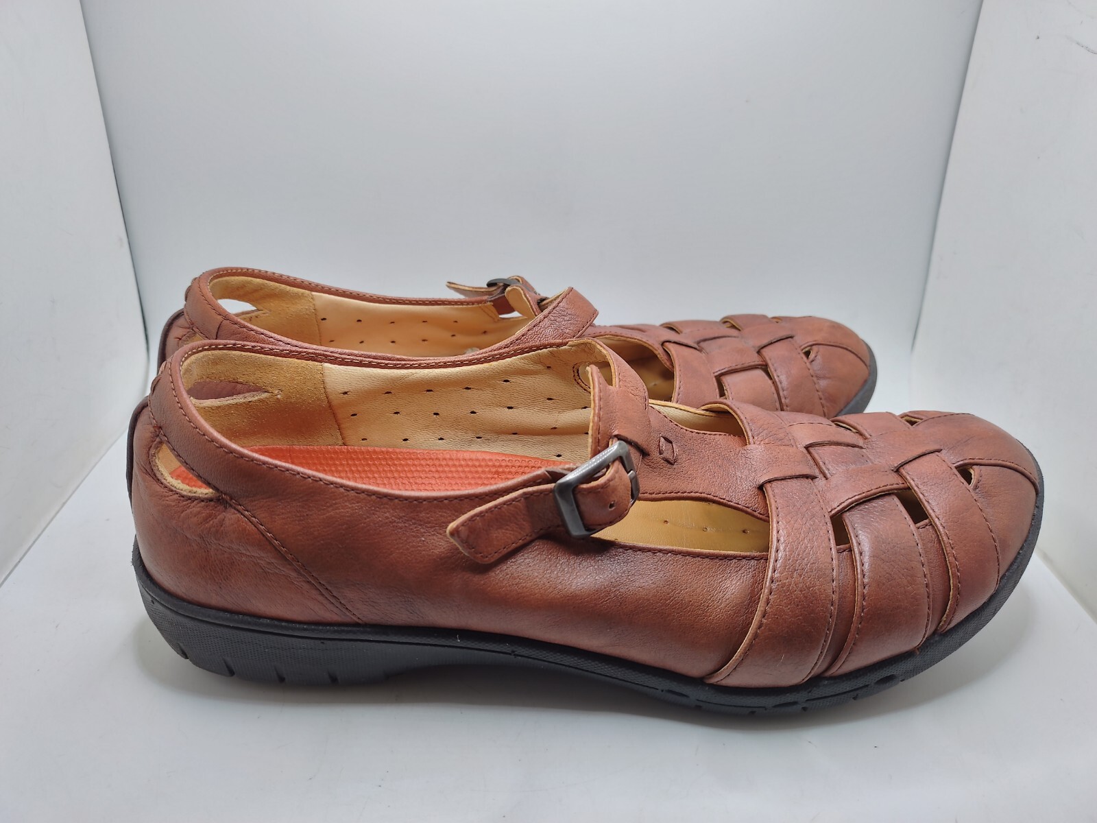 Clarks Structured Womens Brown Leather Closed Toed Sandel Shoes Size 10N Used