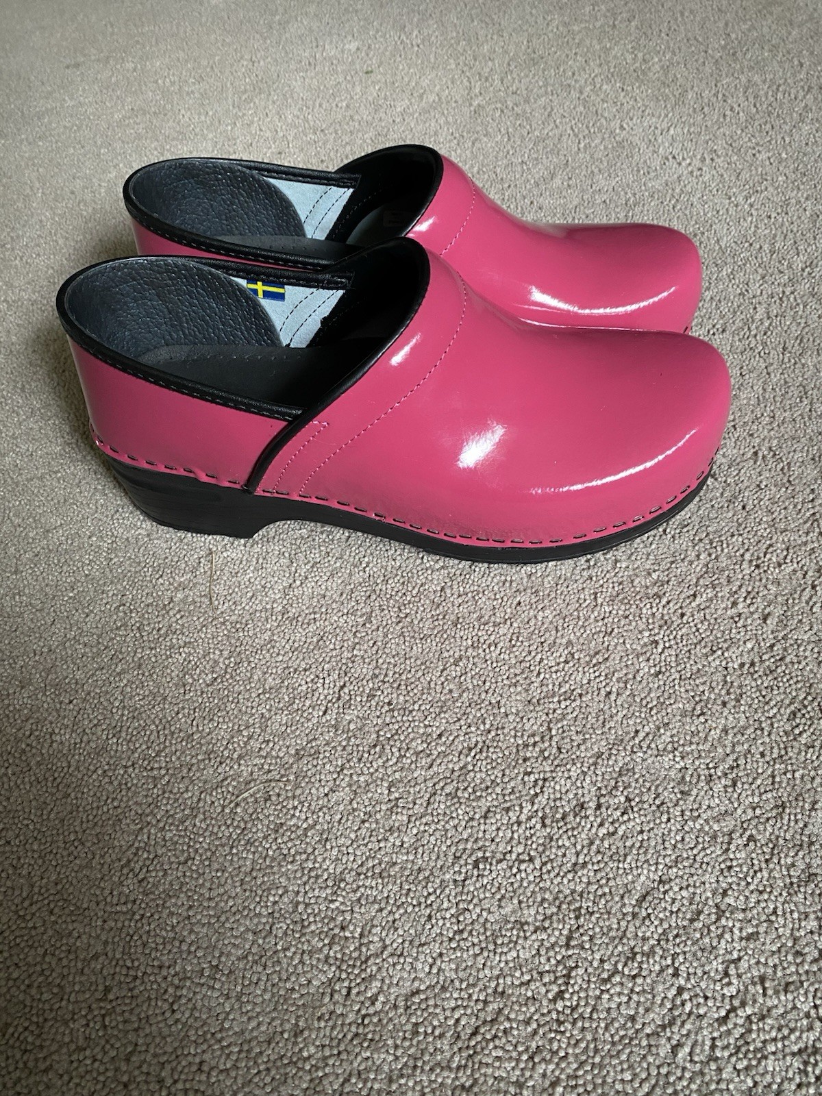 NEW BJork Swedish Professional Clogs Patent Leather PINK 43/44 12.5 Women’s