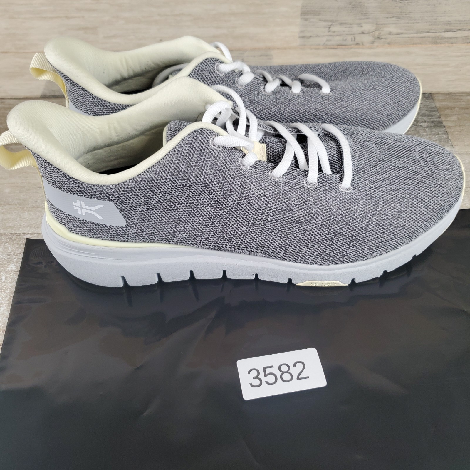 Kuru Flex Via Womens Shoes Sz 10.5 W Running Dove Gray Pale Lime Lace Up Sneaker