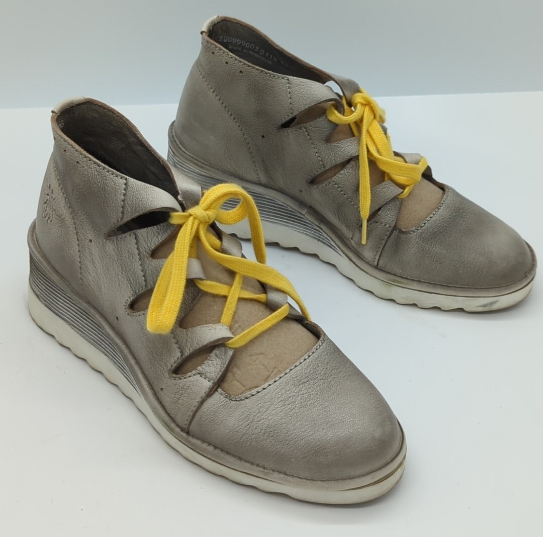 FLY LONDON Women’s Coda Lace Up Closed Toe Shoes Shootie Size EU 36