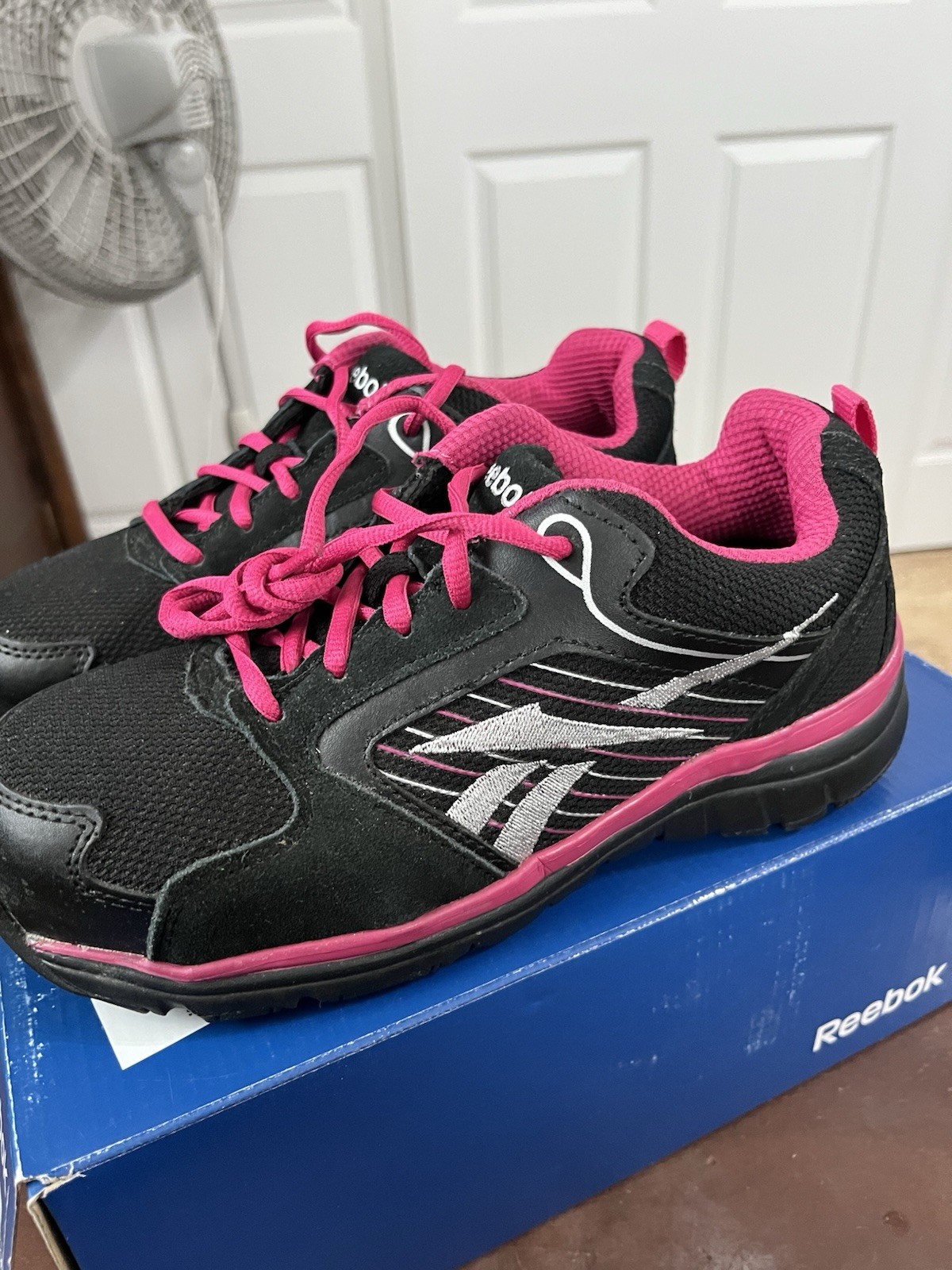 Reebok Work ANOMAR Safety Composite Toe Shoe Women’s 6.5 RB454 Black Pink NIB