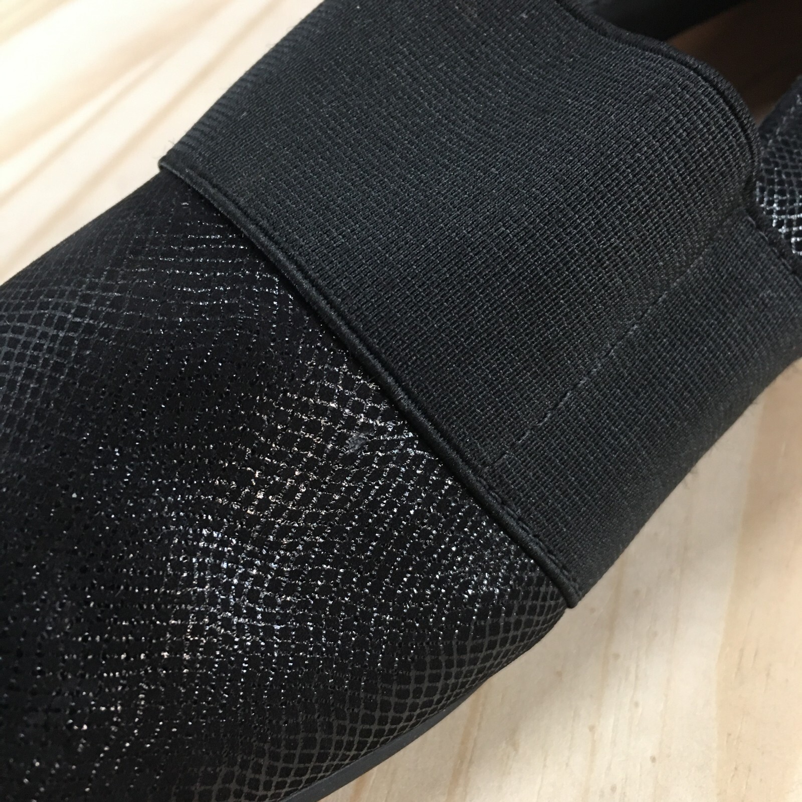 Unstructured by Clarks Shoes Womens 8.5 M Slip On Black Almond Toe Casual