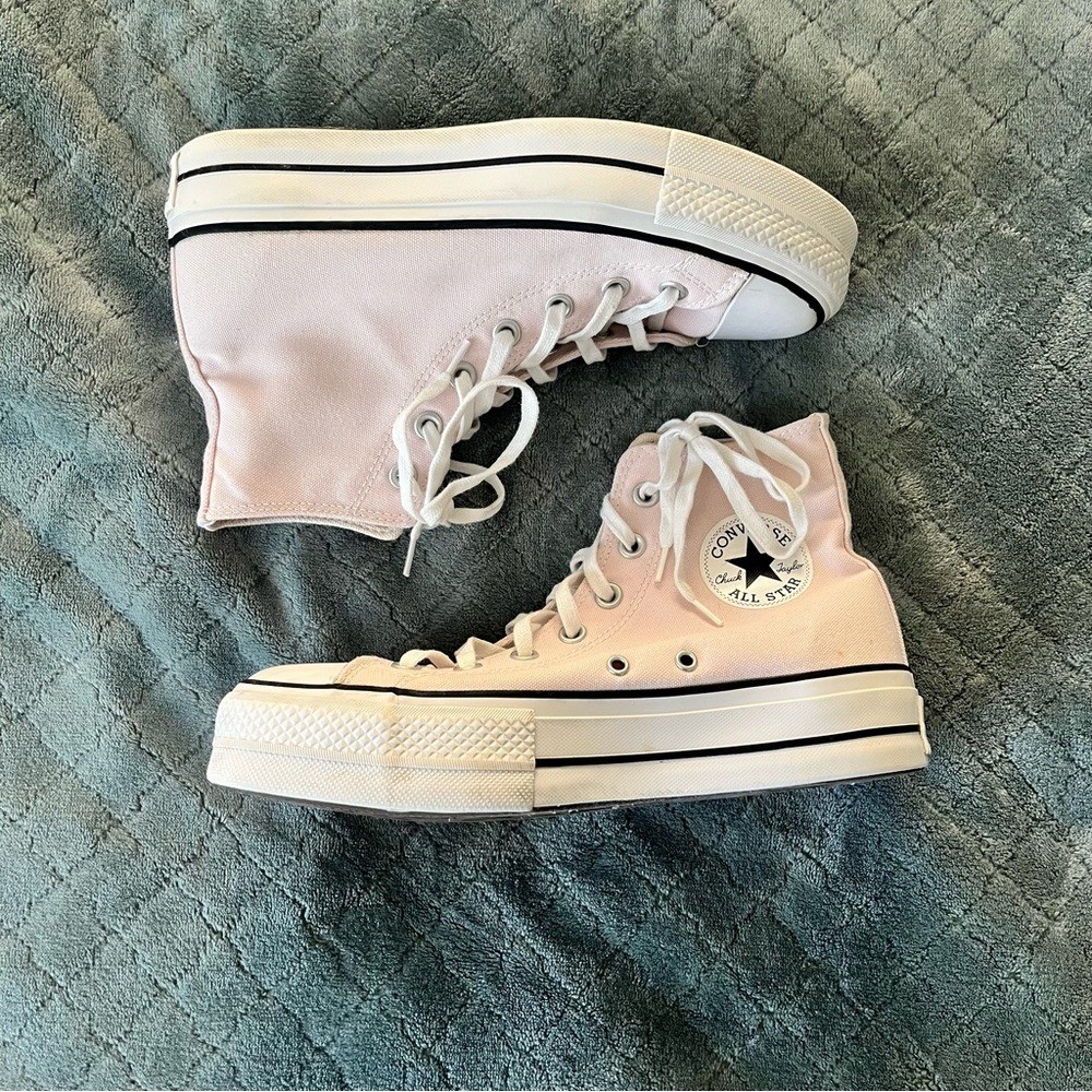 Converse Women’s Light Pink High-Top Sneakers