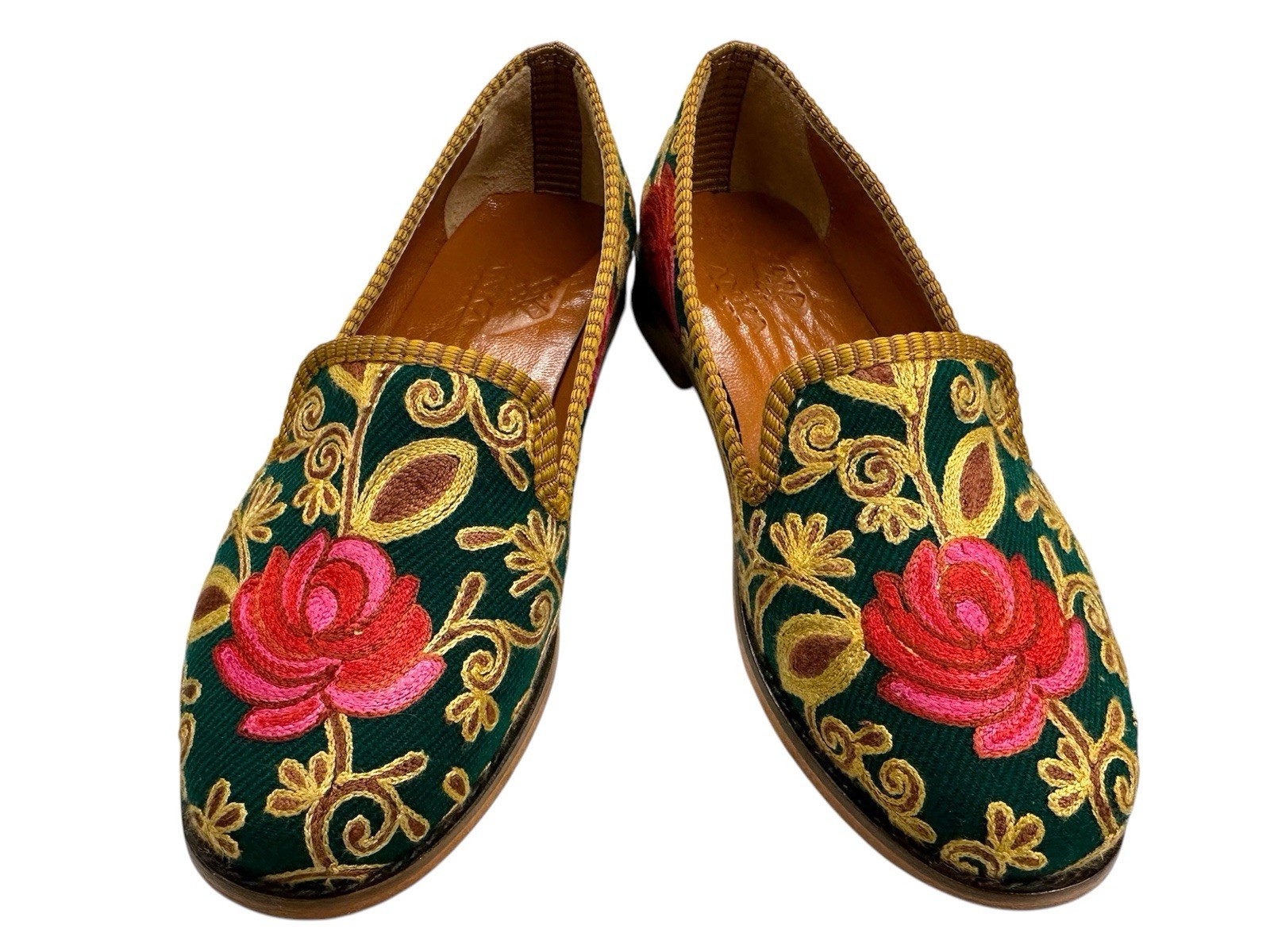 Embroidered Shoes US-8 (EU-38) (sole-hard leather. lining-leather) for Women