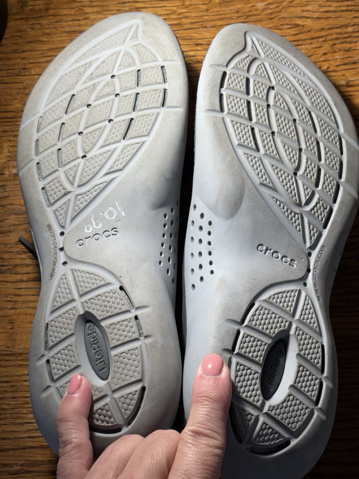 Crocs Womens Literide 360 Pacer 206705 Black Casual Shoes Sneakers Size 10