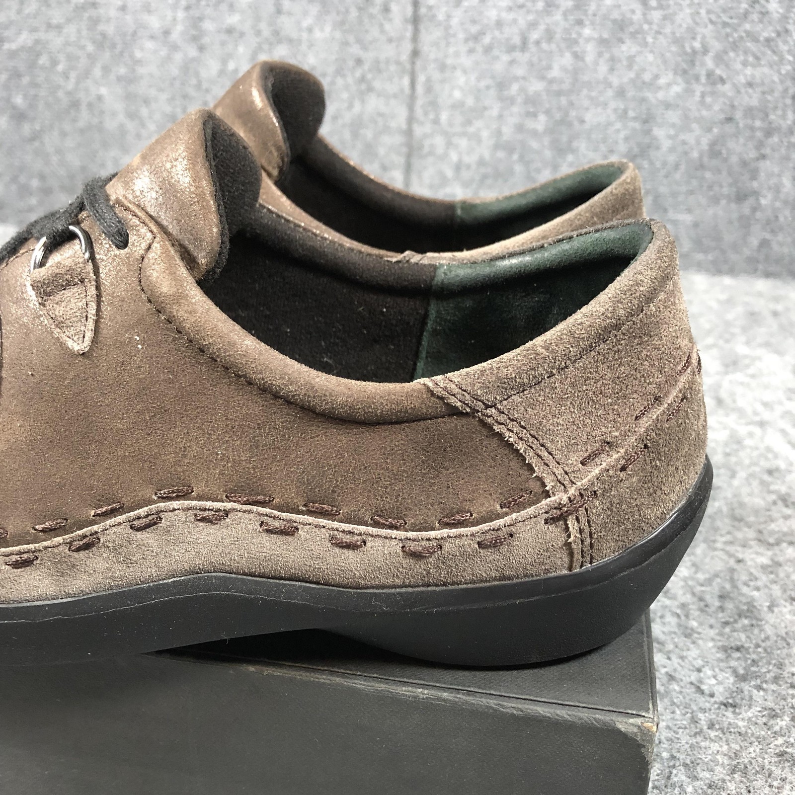 Ziera Womens 10.5 Brown Suede Lace Up Comfort Walking Casual Sneakers