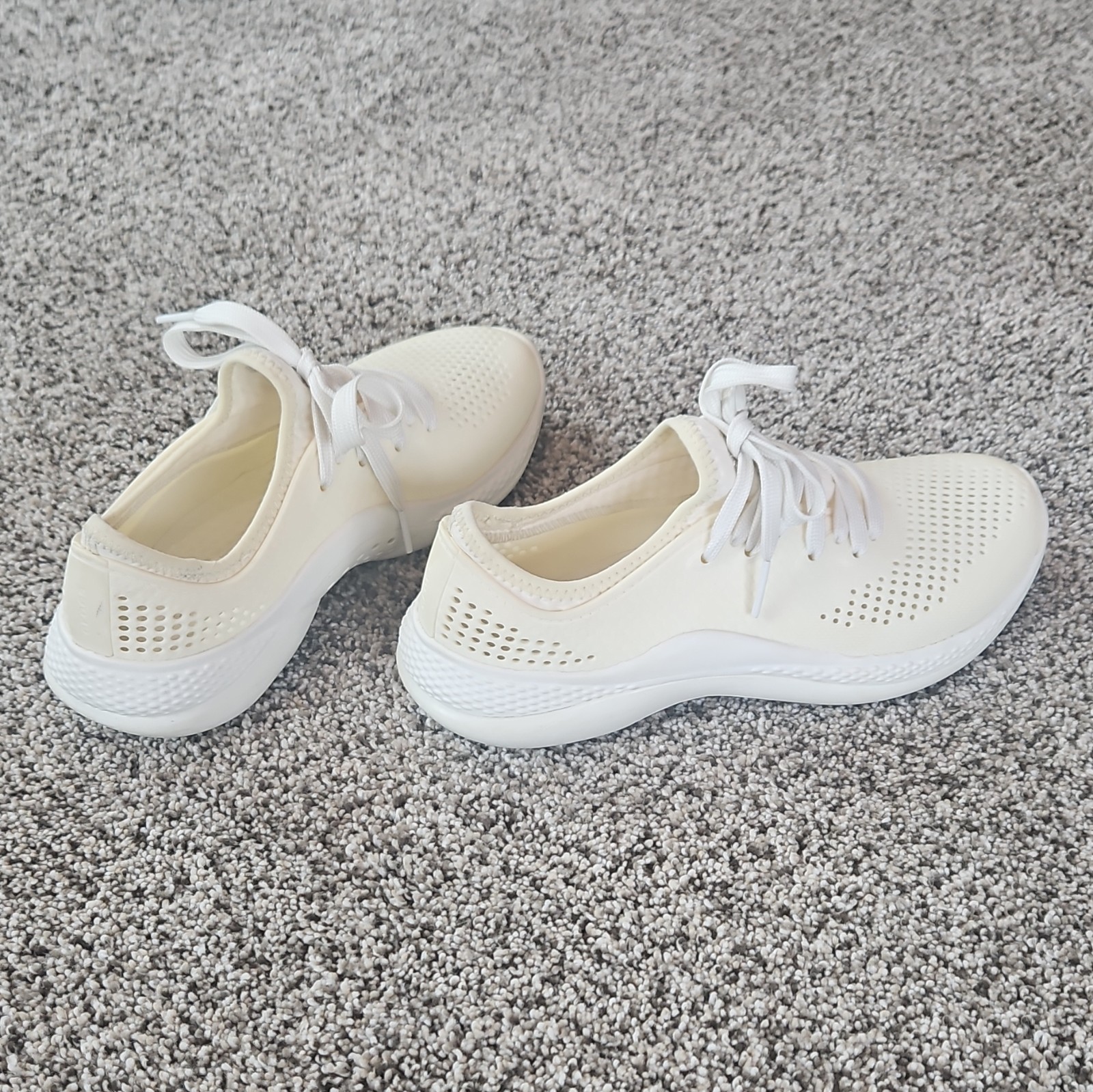 Crocs LiteRide White Lace-Up Low Top Athletic Sneaker Style Code 206705