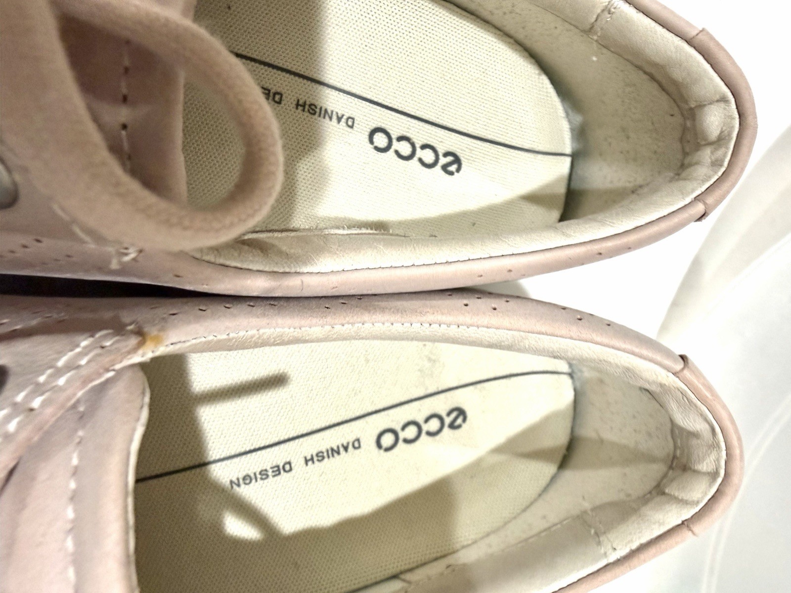 ECCO Soft 7 Sneaker Womens Size 6 EU37 Pink Leather Lace Up Comfort Shoes