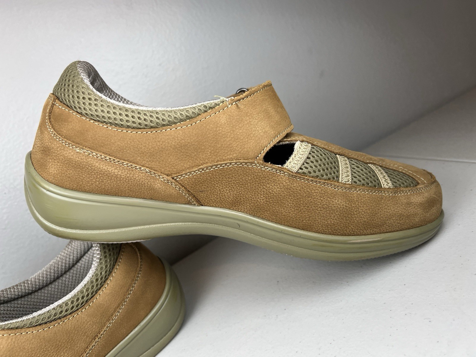 Orthofeet Sarasota Beach Tan Comfort Walking Shoes Womens Sz 11 WIDE Orthopedic