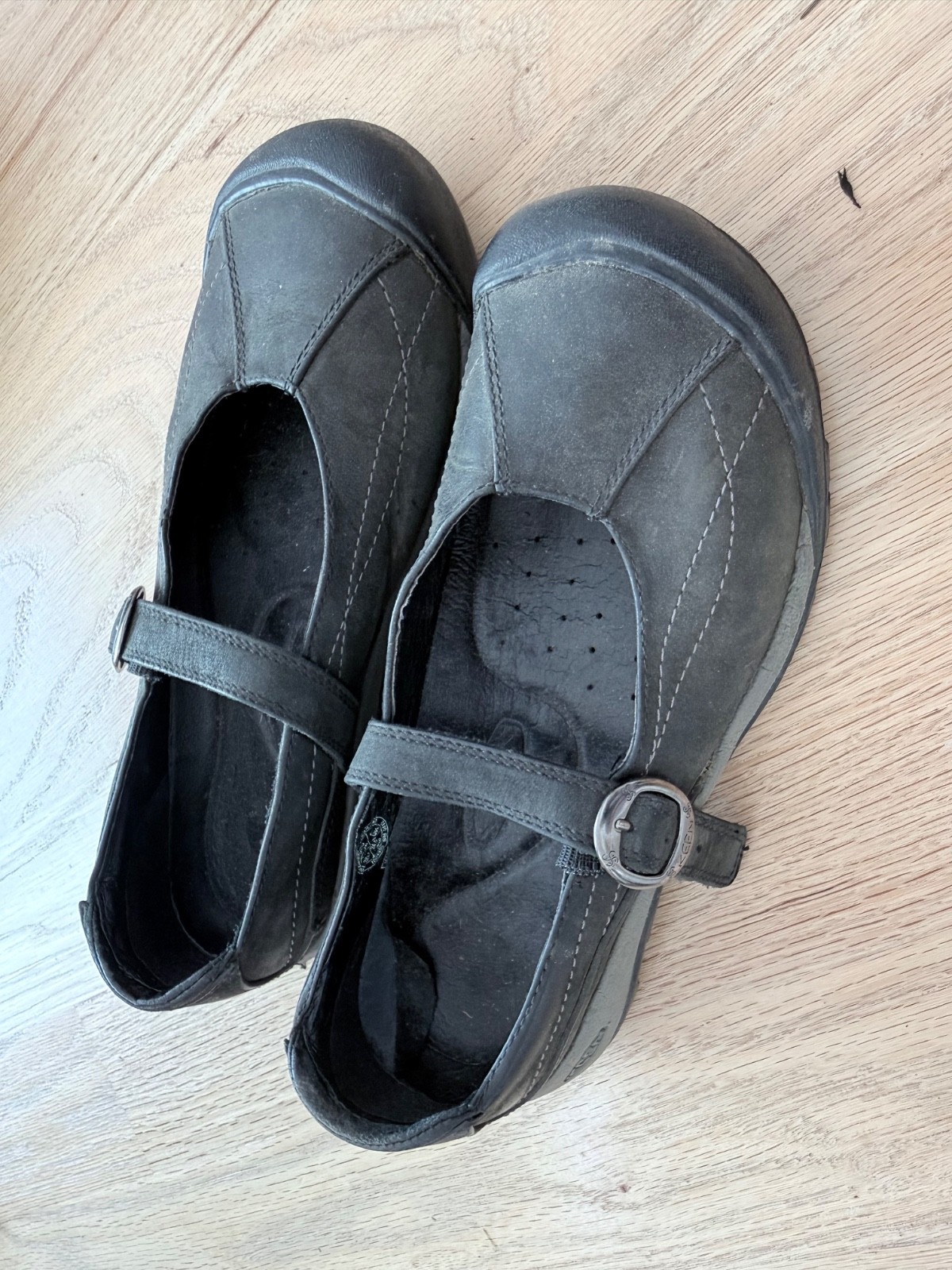 Size 7.5 Women’s Keen Mary Janes – Used – See pictures for Condition