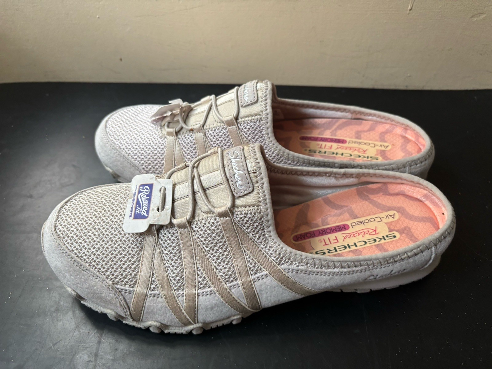 Skechers Bikers Fan Club Natural Color Size 8.5 NEW