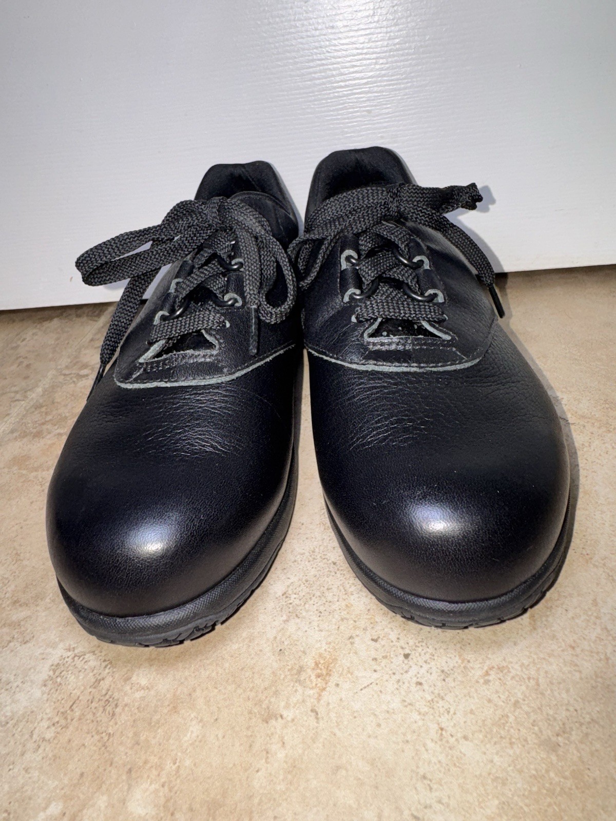 SAS Liberty Womens 6M Non Slip Shoes Black Leather Comfort Slip On EUC