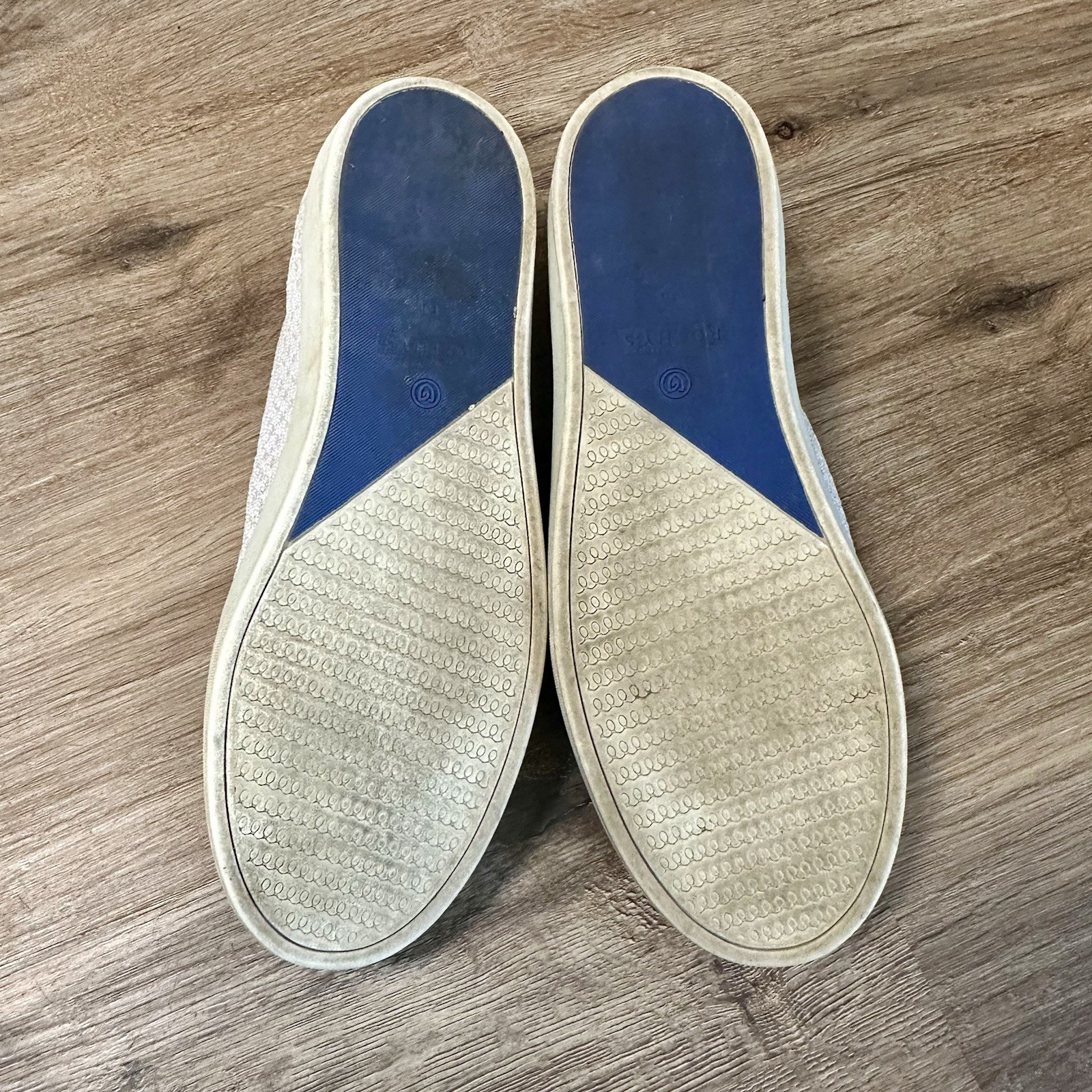 Rothy’s The Original Slip On Salt Honeycomb Sneakers Shoes Womens Size 10 Rothys