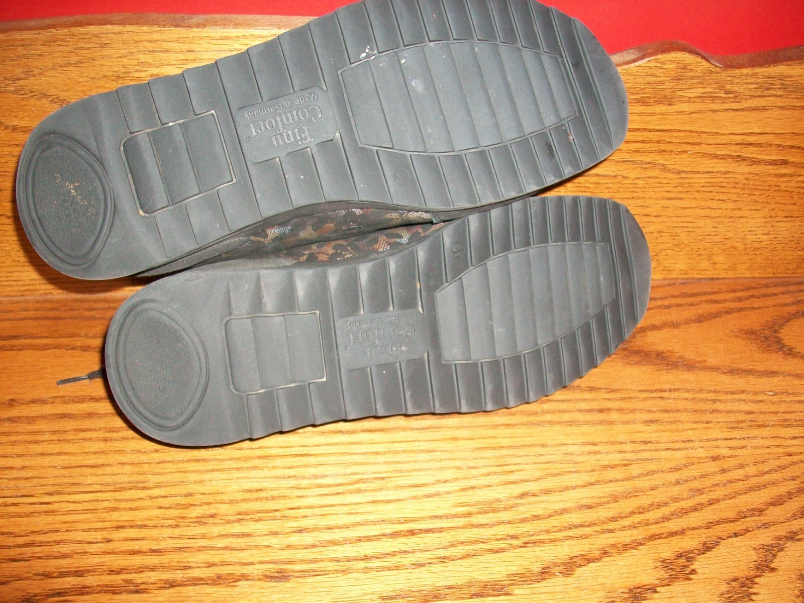 Finn Comfort shoes womens 8.5 leather & cloth black lace up floral pattern NICE