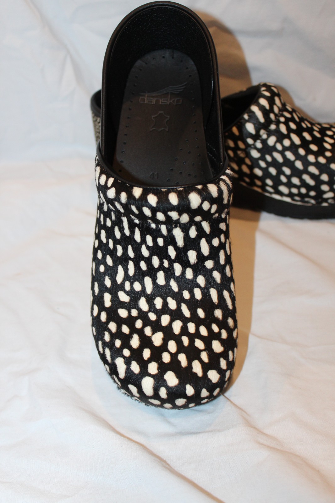 DANSKO WOMEN’S PROFESSIONAL SLIP ON CALF HAIR SPOTTED CLOGS BLACK EU 41