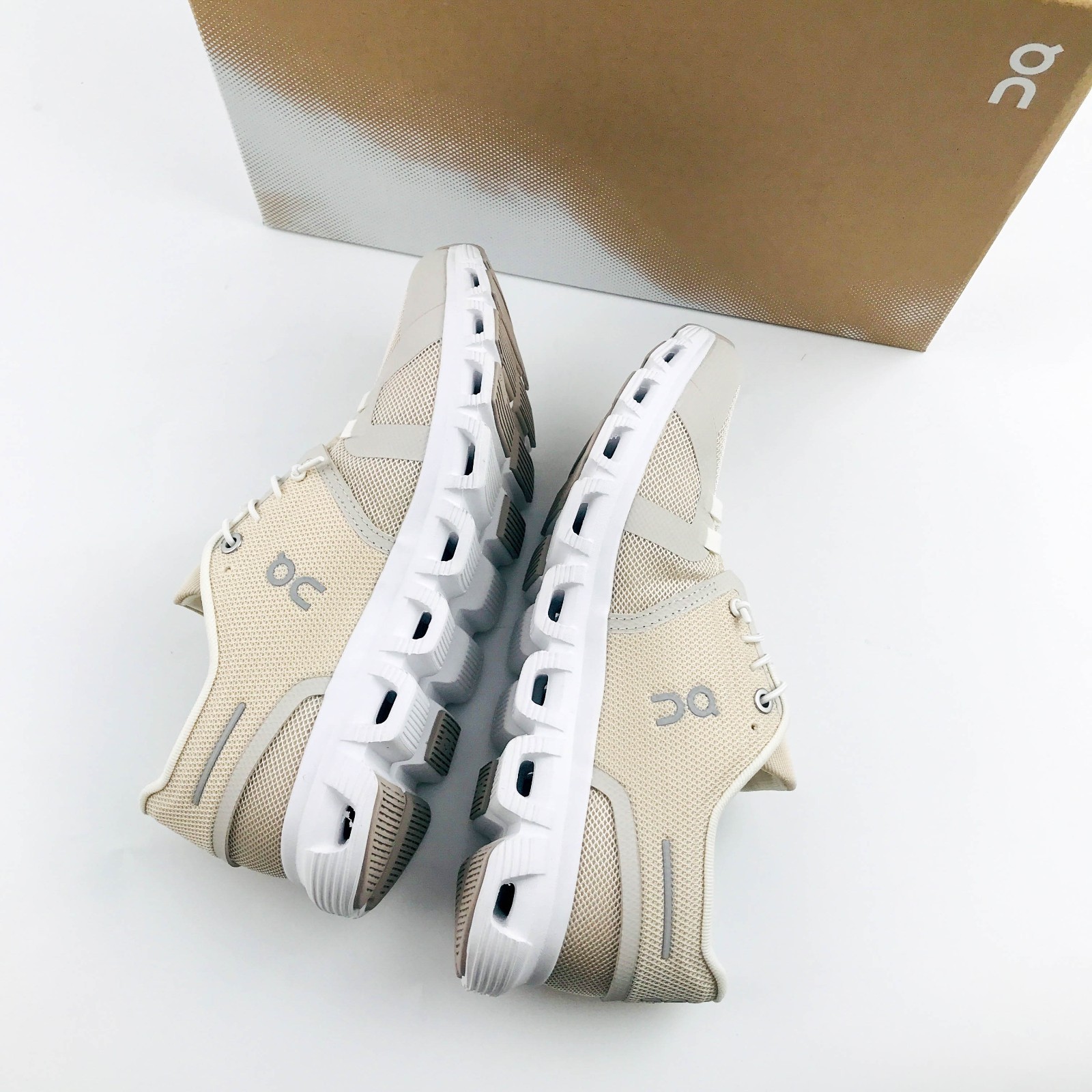 ON Cloud 6 Pearl/Cream 3WF10060755 Women’s Athletic Cushioned Sneakers US 6-9