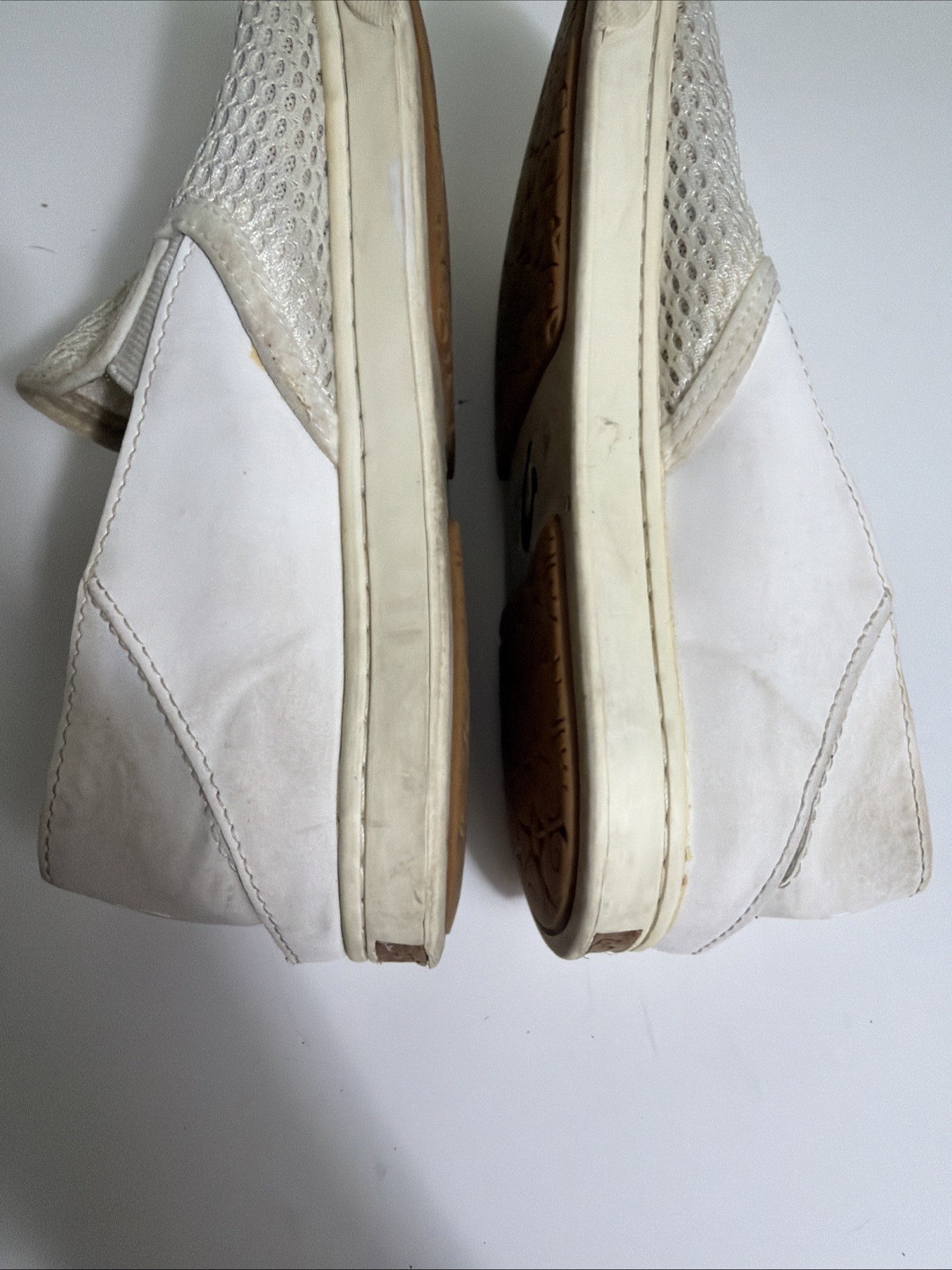Olukai Shoes Womens 7 Pehuea Slip On Comfort Sneakers 20271-WBWB White Stains