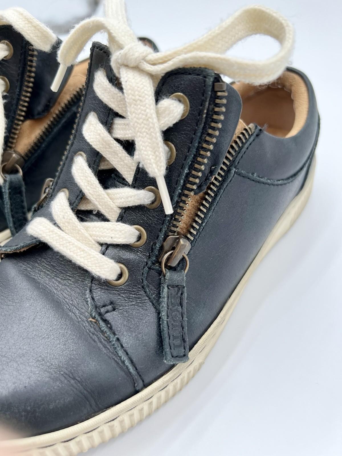 Born Crown Paloma Navy Blue Leather Dual Side Zip Sneakers Comfort Shoes 7/8