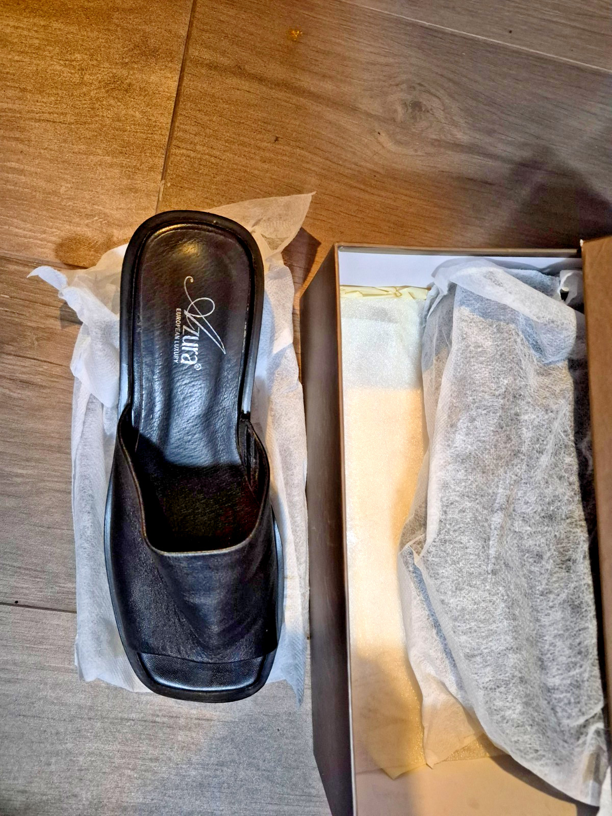 Azura Chanda Style European Luxury Black Leather Slide Sandals Shoes Excellent